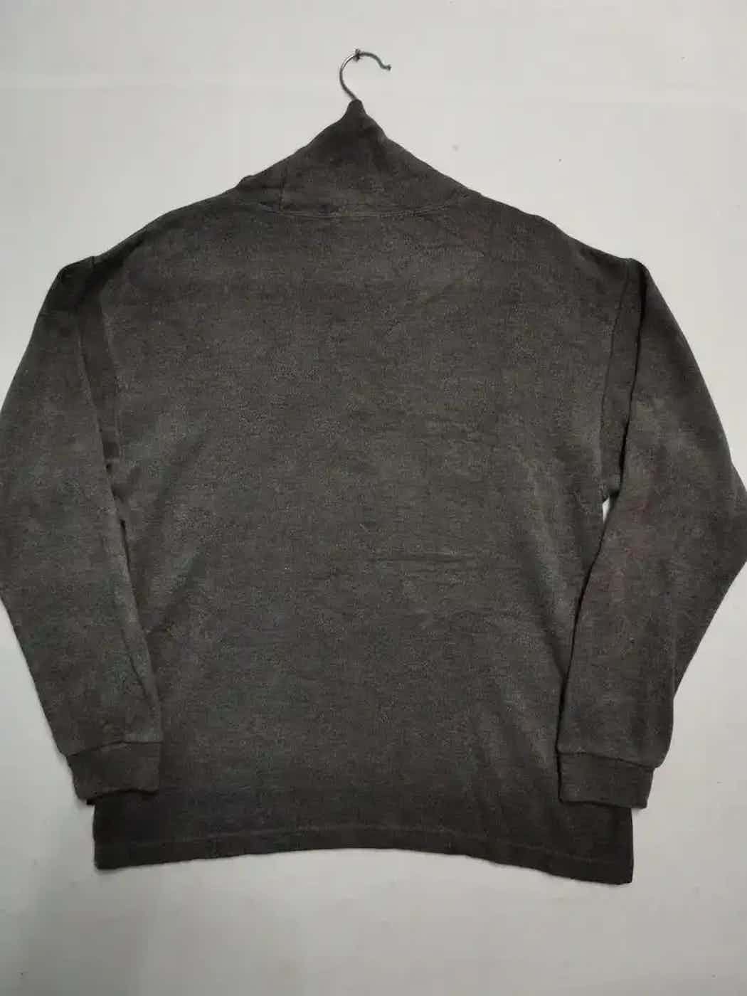 Vintage Vintage Club Turtleneck Sweatshirt Size US M / EU 48-50 / 2 - 3 Thumbnail