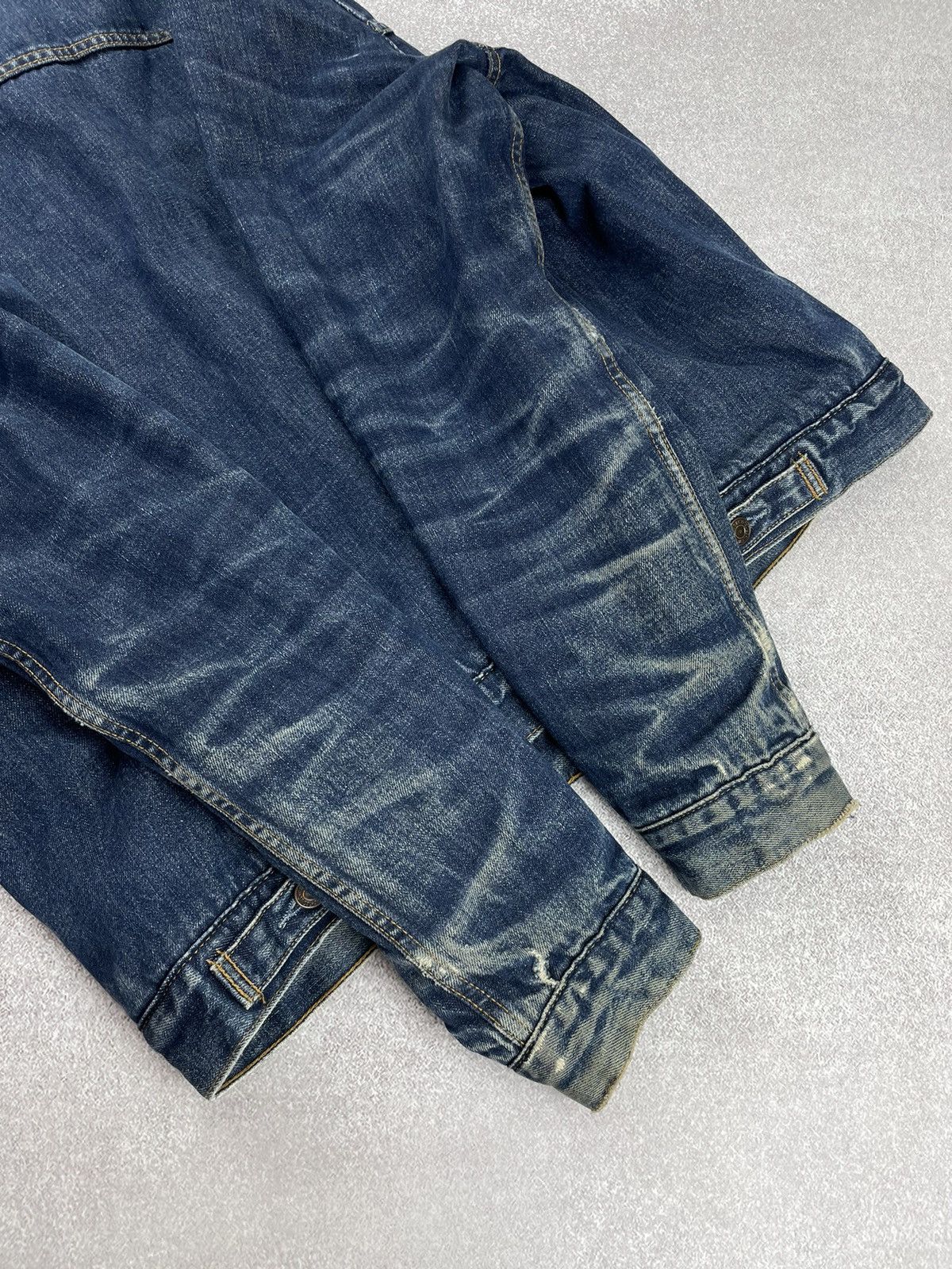 Levi's × Levi's Vintage Clothing × Vintage Vintage Levis Distressed Denim Jacket Sherpa Size US XXL / EU 58 / 5 - 18 Thumbnail