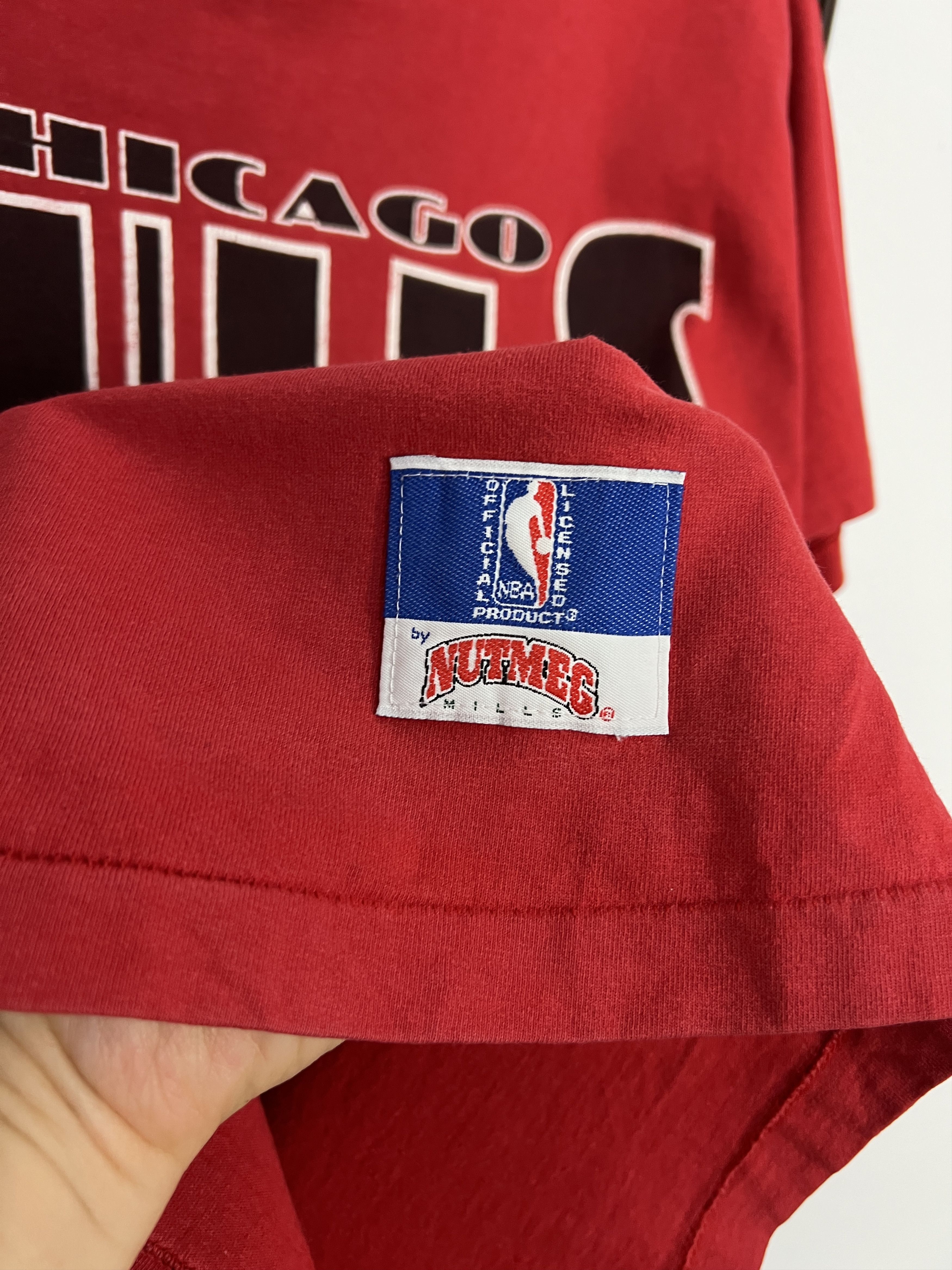 Nutmeg Vintage Chicago Bulls NBA Big Bull Over Print Shirt Jersey Size US M / EU 48-50 / 2 - 4 Thumbnail