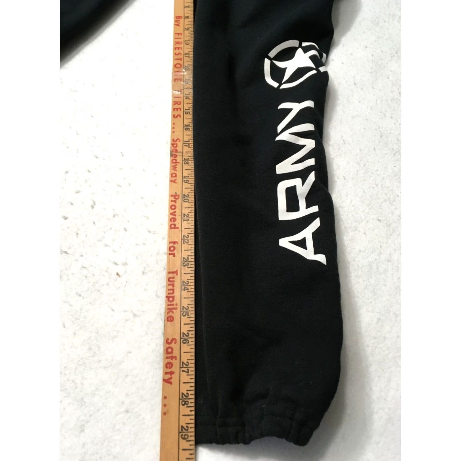 Gildan Vintage ARMY MOM Sweatpants Size small black spell out legs Size 28" / US 6 / IT 42 - 4 Thumbnail