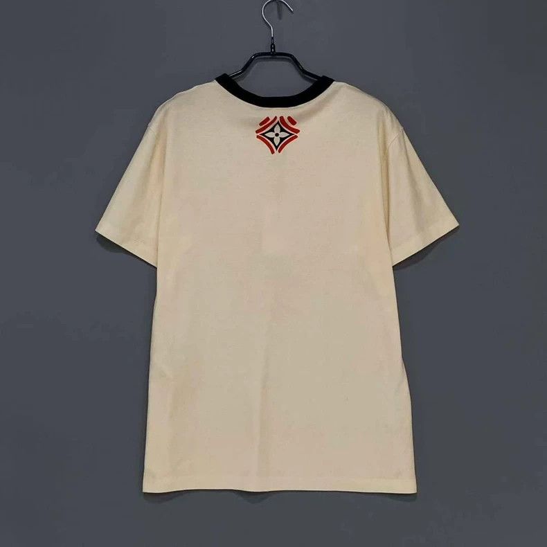 Louis Vuitton Louis Vuitton Beige large logo short sleeve Size US XL / EU 56 / 4 - 3 Thumbnail
