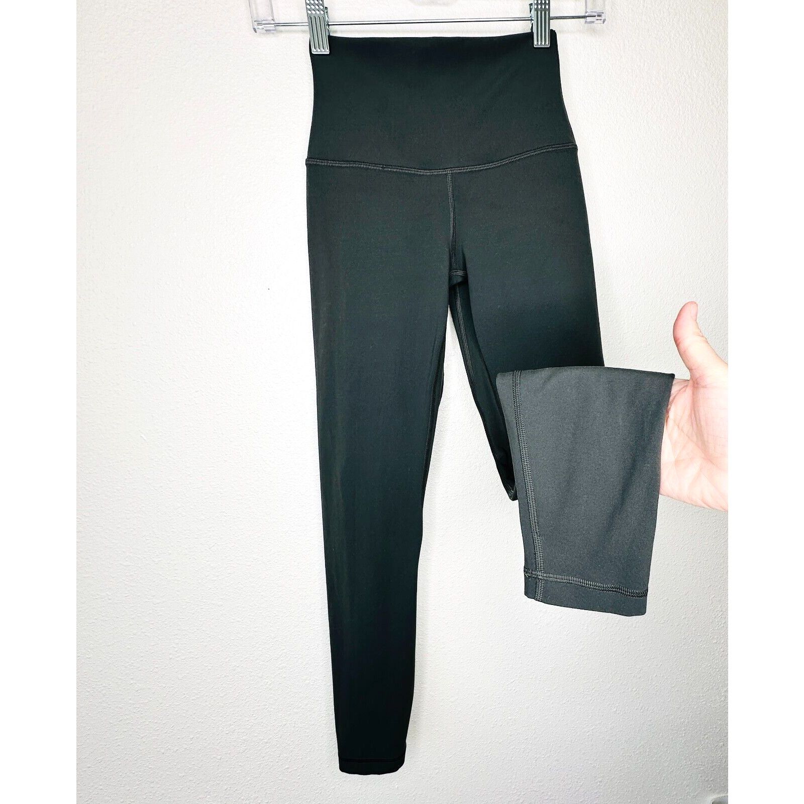 Lululemon Lululemon Slate Gray High-Waist Yoga Pants 2 Size 26" / US 2 / IT 38 - 2 Thumbnail