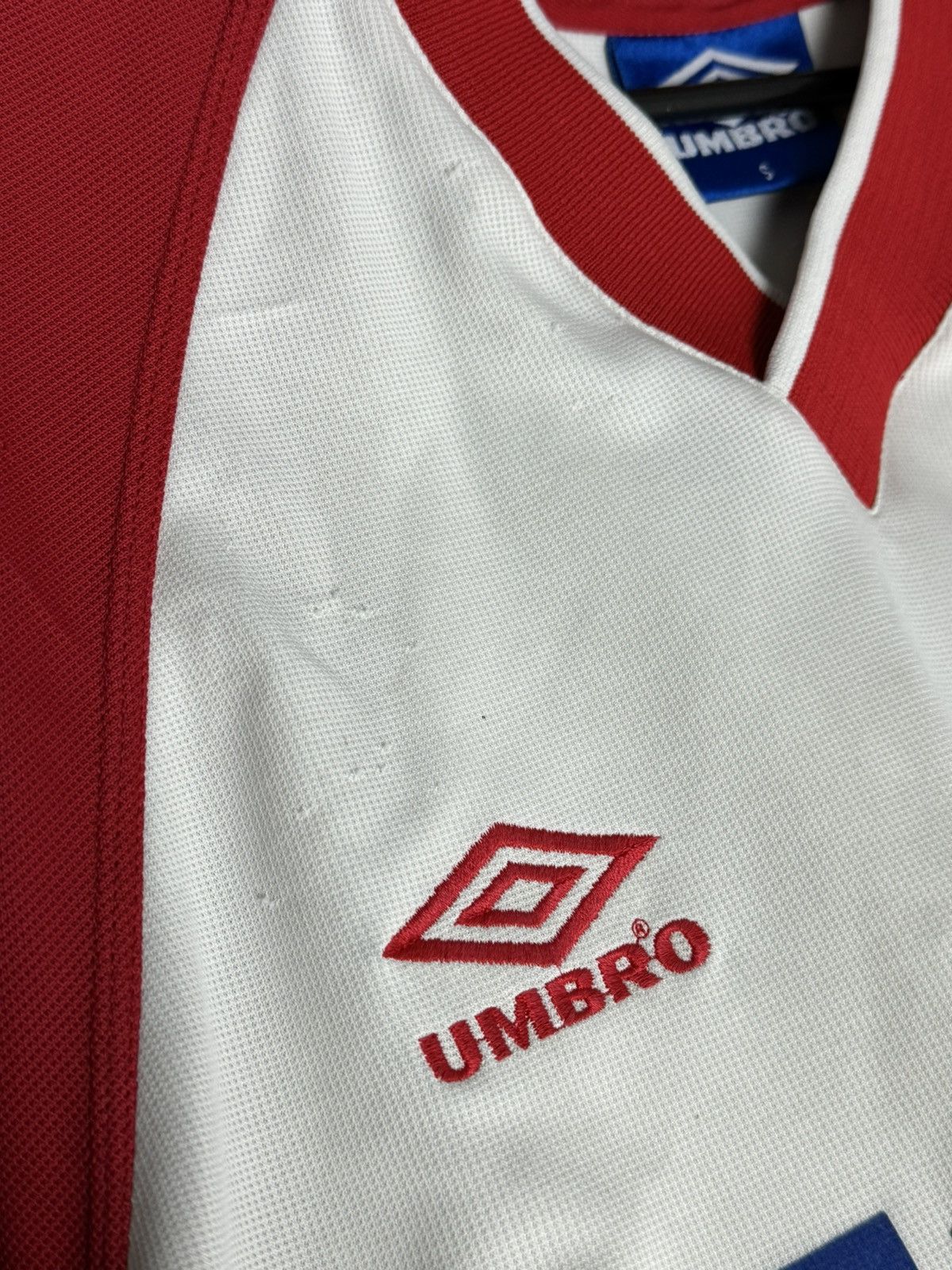 Umbro Nottingham Forest 02/03 Away Football Jersey Size US S / EU 44-46 / 1 - 9 Thumbnail