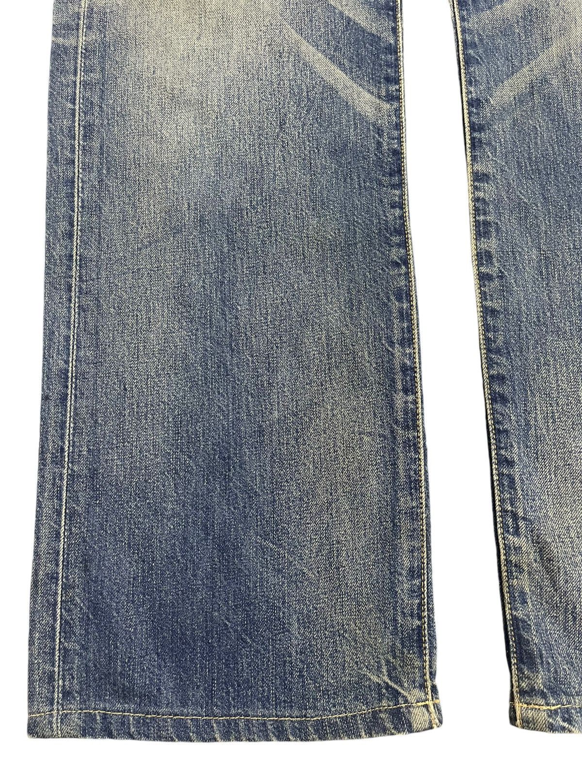 Levi's Vintage Levis 501 Blue Faded Wash Distress Style Jeans Size US 36 / EU 52 - 7 Thumbnail