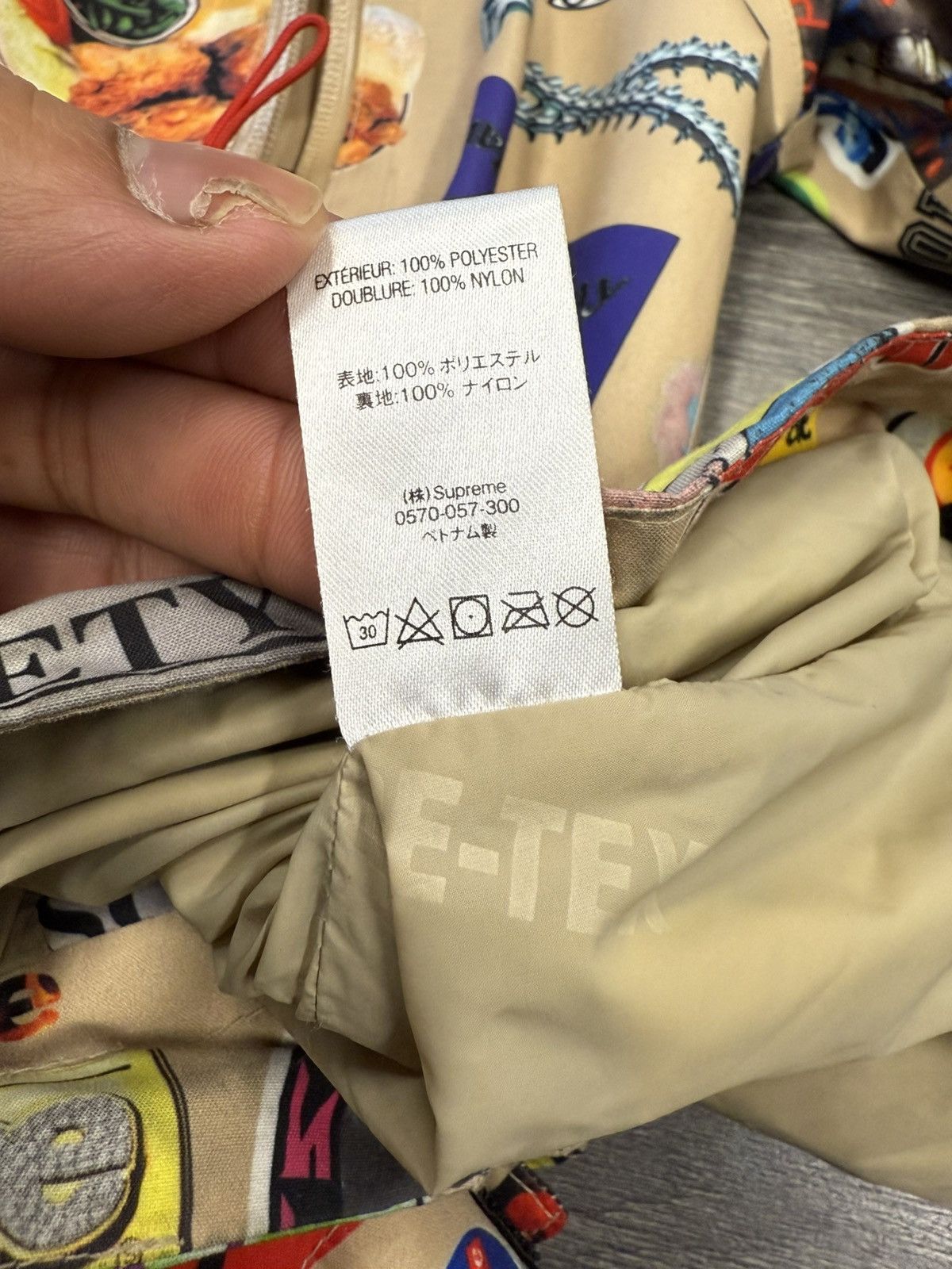 Goretex × Supreme SUPREME GOR-TEX STICKER JACKET Size US L / EU 52-54 / 3 - 7 Thumbnail