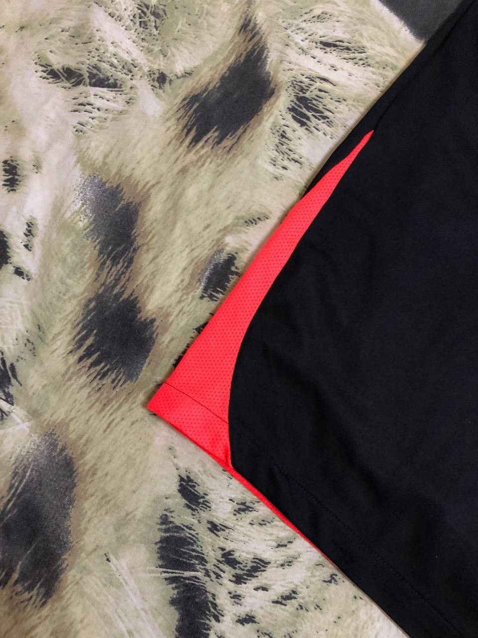 Nike Nike Mens Athletic Gym Shorts Size US 30 / EU 46 - 12 Thumbnail