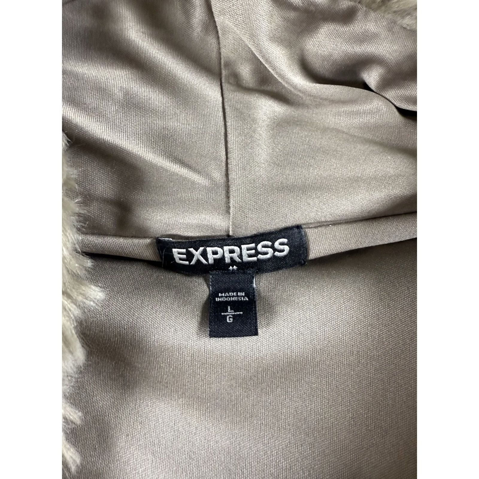 Express Womens L Brown Fur Vest Mob Wife Classy Feminine Y2K Vibes Boss 90s Furry Size L / US 10 / IT 46 - 5 Thumbnail