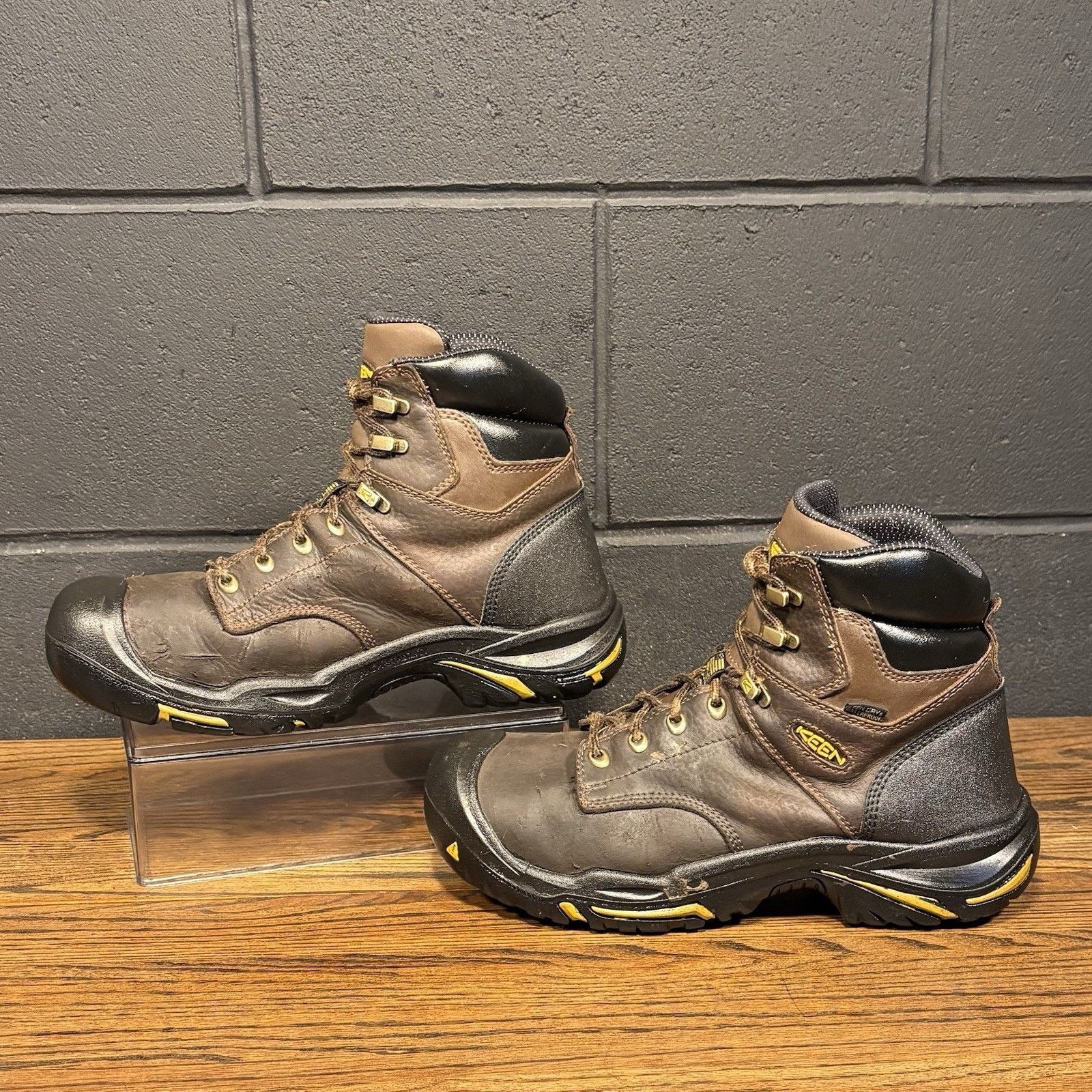KEEN Keen Brown Leather Soft Toe Utility Work Hiking Boots USA Size US 10.5 / EU 43-44 - 1 Thumbnail