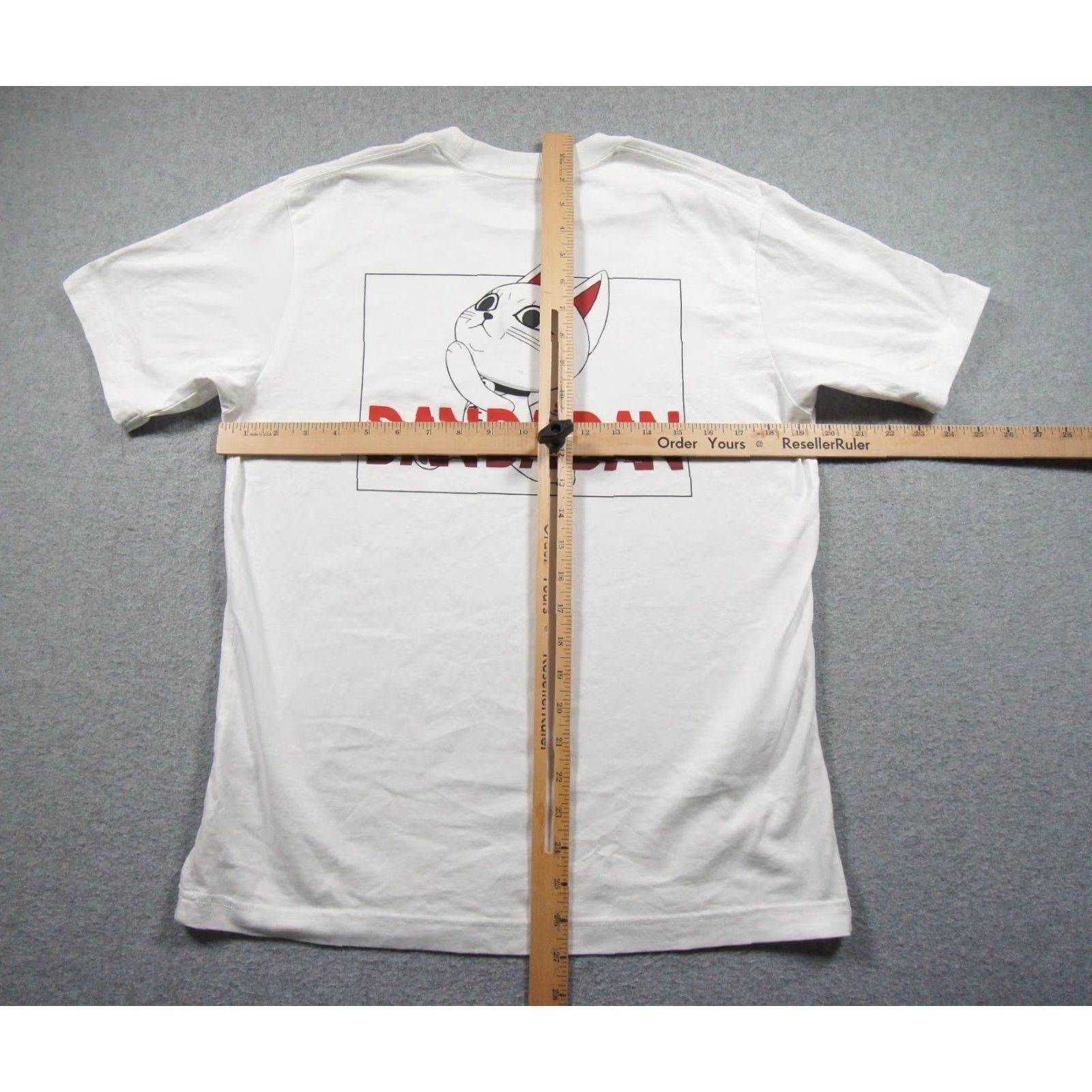 Uniqlo uniqlo Dan Da Dan Shirt Mens M White Graphic Tee Anime Turbo Babaa Adult Size US M / EU 48-50 / 2 - 7 Thumbnail