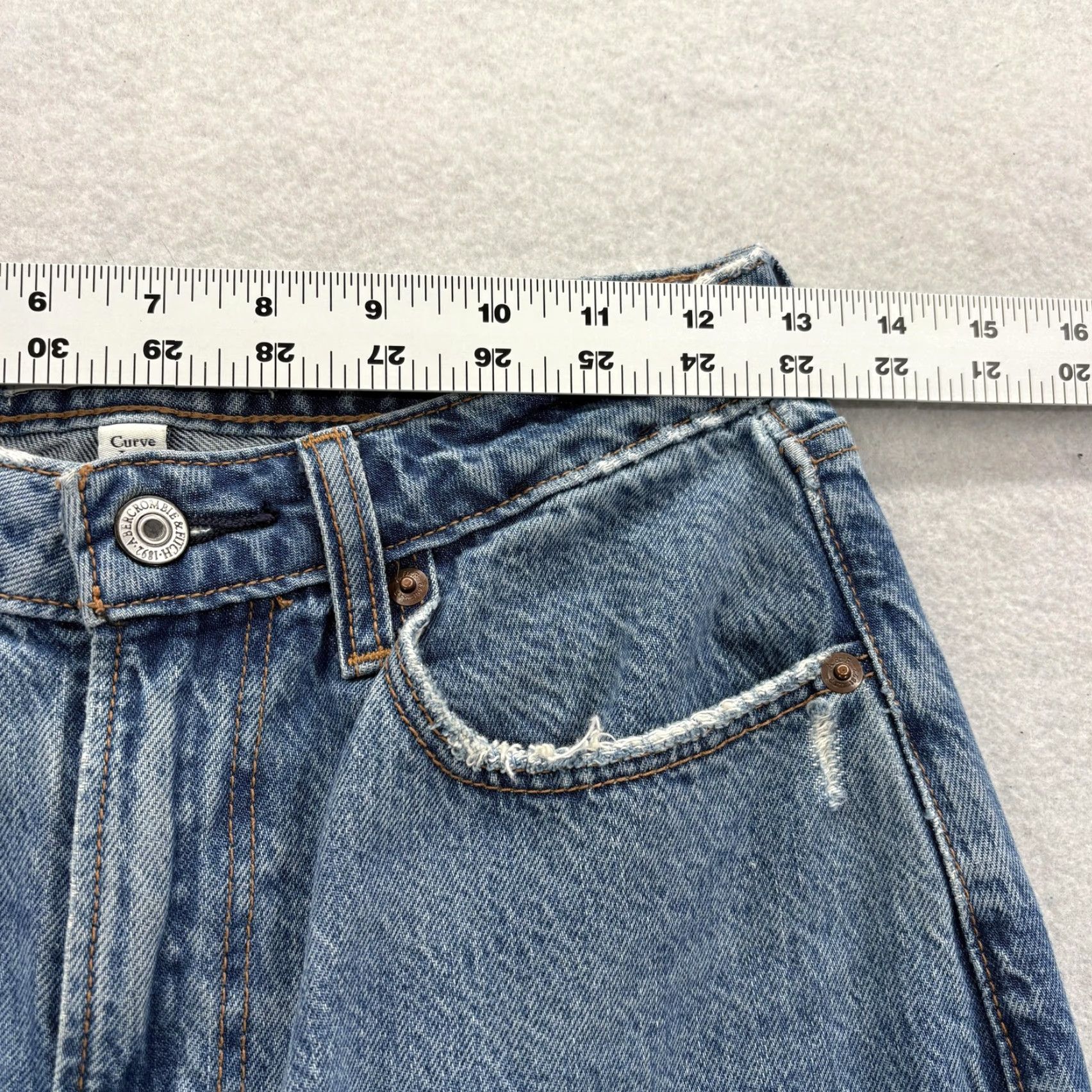 Abercrombie & Fitch Abercrombie & Fitch Jeans Womens 0 Blue High Rise Wide-Leg 25in Inseam 30in Distressed Pockets Stretch Denim Skinny? (Note: This line seems off) Size 25" / US 0 / IT 36 - 7 Thumbnail