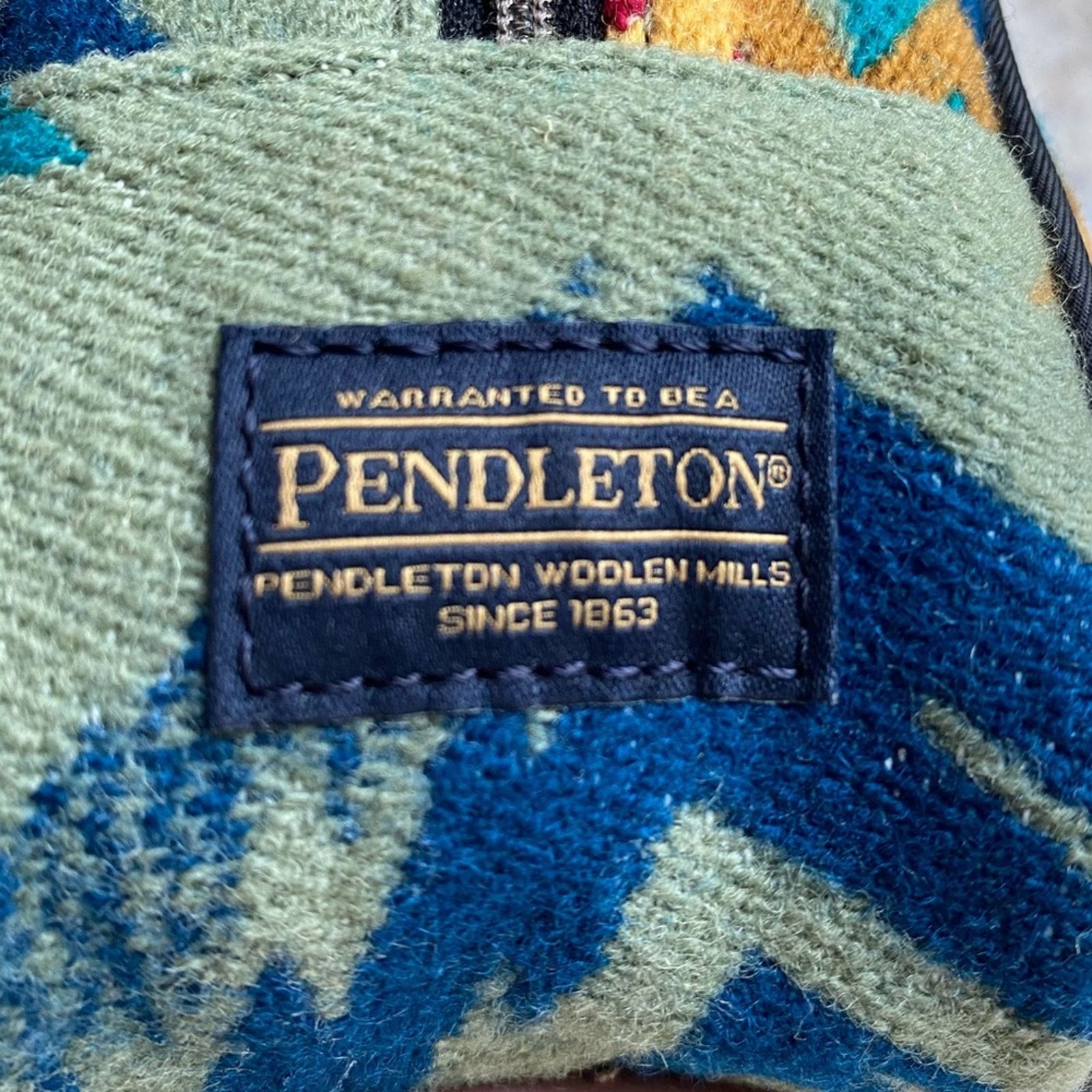 Pendleton PENDLETON Half Moon Aztec Wool Leather Zip Travel Pouch Size ONE SIZE - 5 Thumbnail