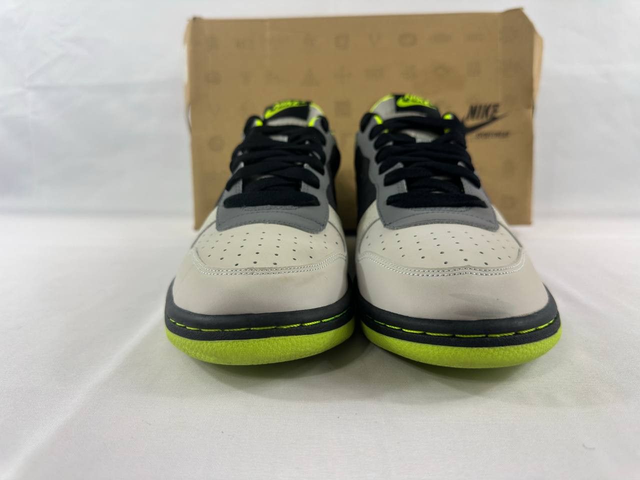 Nike Nike Big Nike 1 LE 2009 Grey Volt 366725-001 Size US 9 / EU 42 - 4 Thumbnail