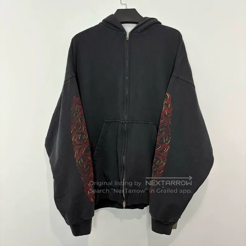 Balenciaga Balenciaga Black Flame Printed Hooded Zip-Up Sweatshirt Size US S / EU 44-46 / 1 - 1 Thumbnail
