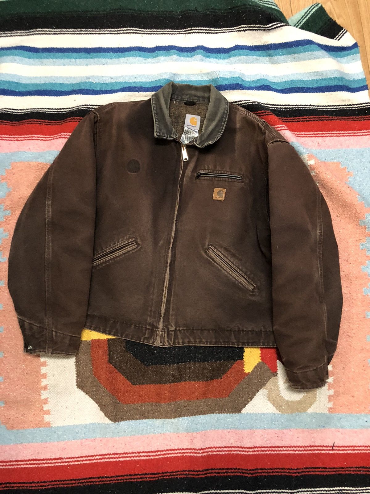 Carhartt xxl brown fade distress sleeves Detroit