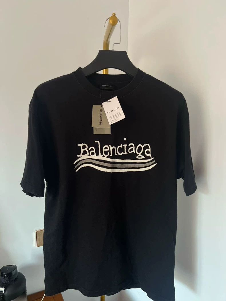 Balenciaga Balenciaga Blurred Coke Short Sleeve Tee Size US XS / EU 42 / 0 - 1 Thumbnail