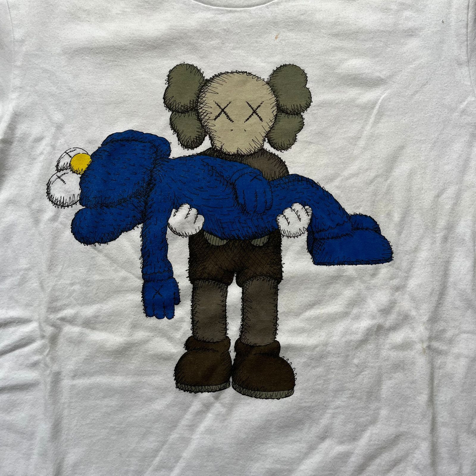 Kaws × Uniqlo Uniqlo x Kaws Size US M / EU 48-50 / 2 - 2 Thumbnail