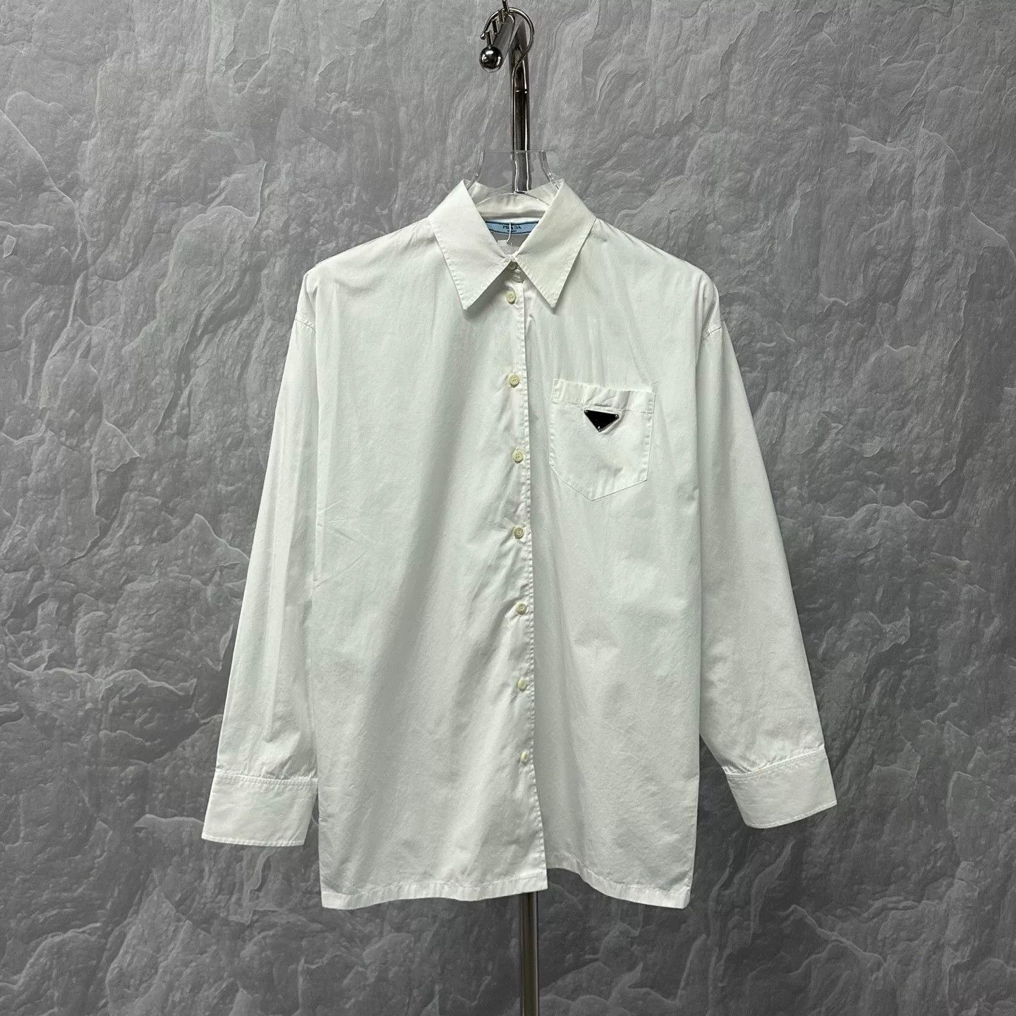 Prada prada long sleeve triangle logo shirt Size US M / EU 48-50 / 2 - 1 Thumbnail