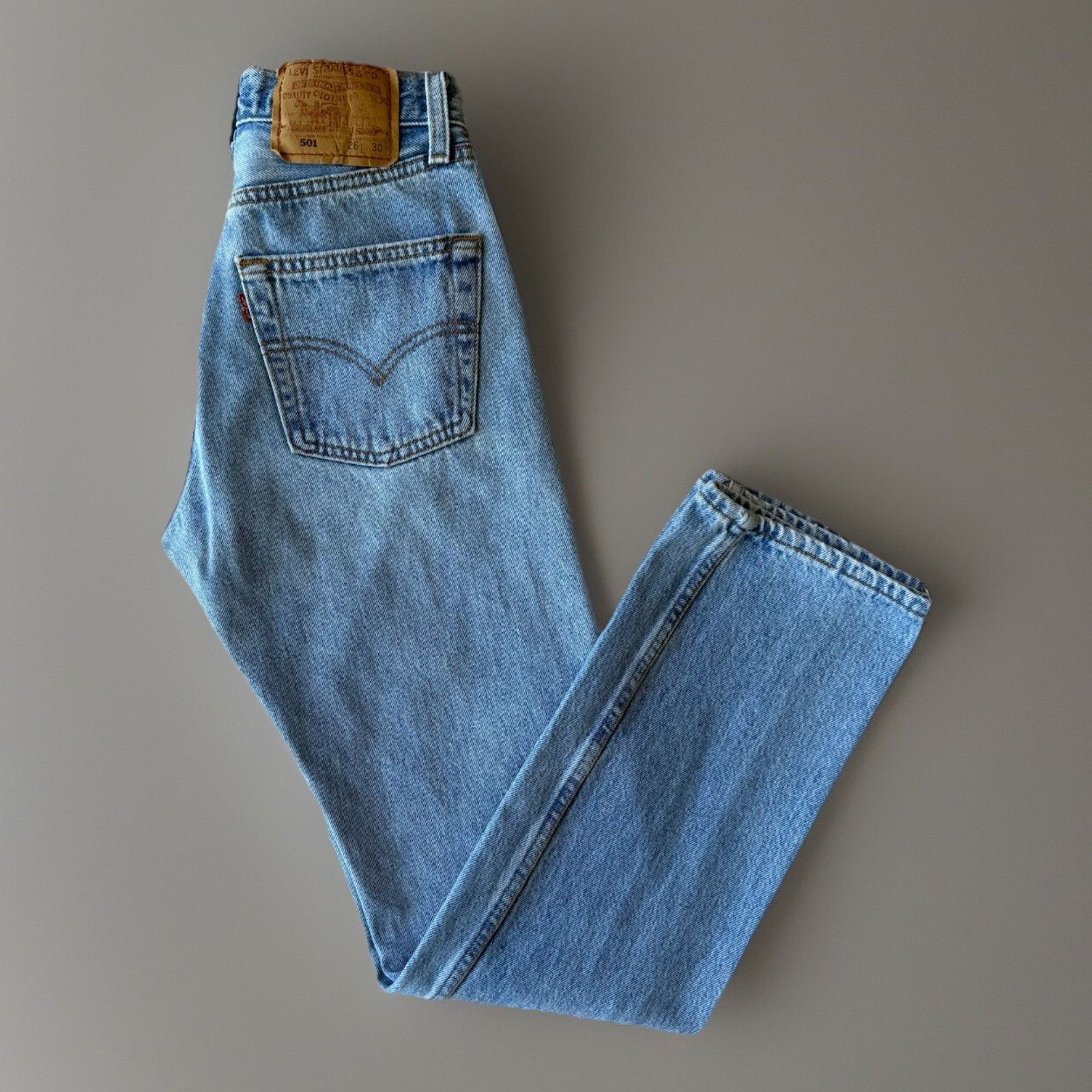 Levi's × Vintage Vintage Levis 501 Jeans 24 Blue 90s Denim Made in USA Size US 26 / EU 42 - 1 Thumbnail