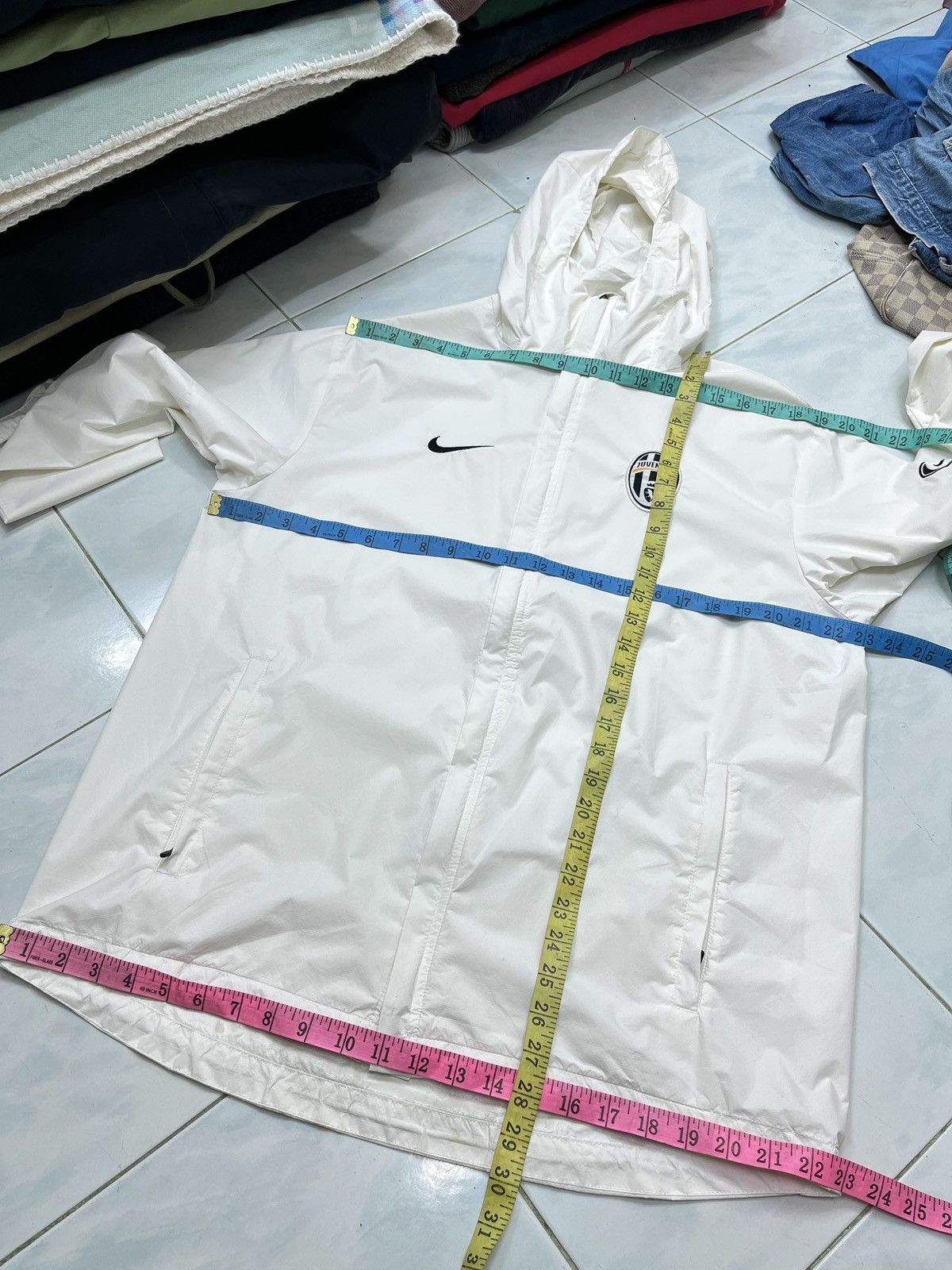 Nike 🔥🔥🔥STEALS VINTAGE NIKE JUVENTUS HOODIE LIGHT JACKET Size US M / EU 48-50 / 2 - 24 Thumbnail