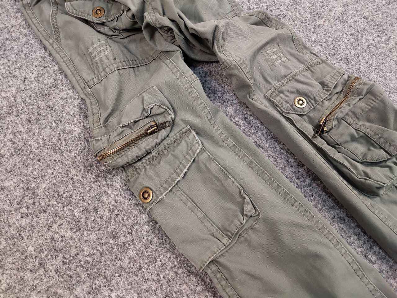Japanese Brand Vintage 90's Japanese Style Baggy Cargo Military Wmns Pants Size 28" / US 6 / IT 42 - 10 Thumbnail