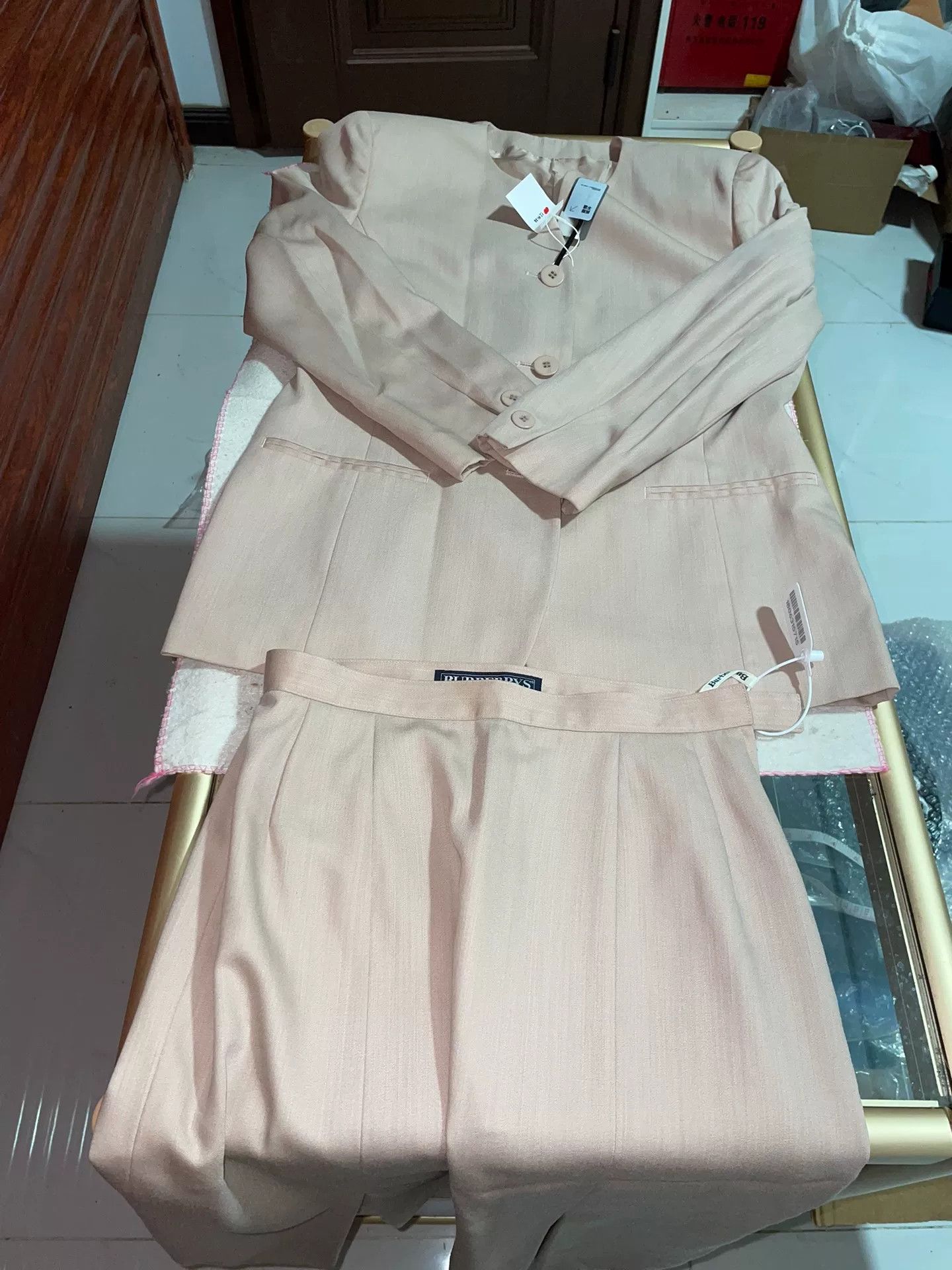 Burberry Burberry Classic Pink Suit Set Size XS / US 0-2 / IT 36-38 - 1 Thumbnail