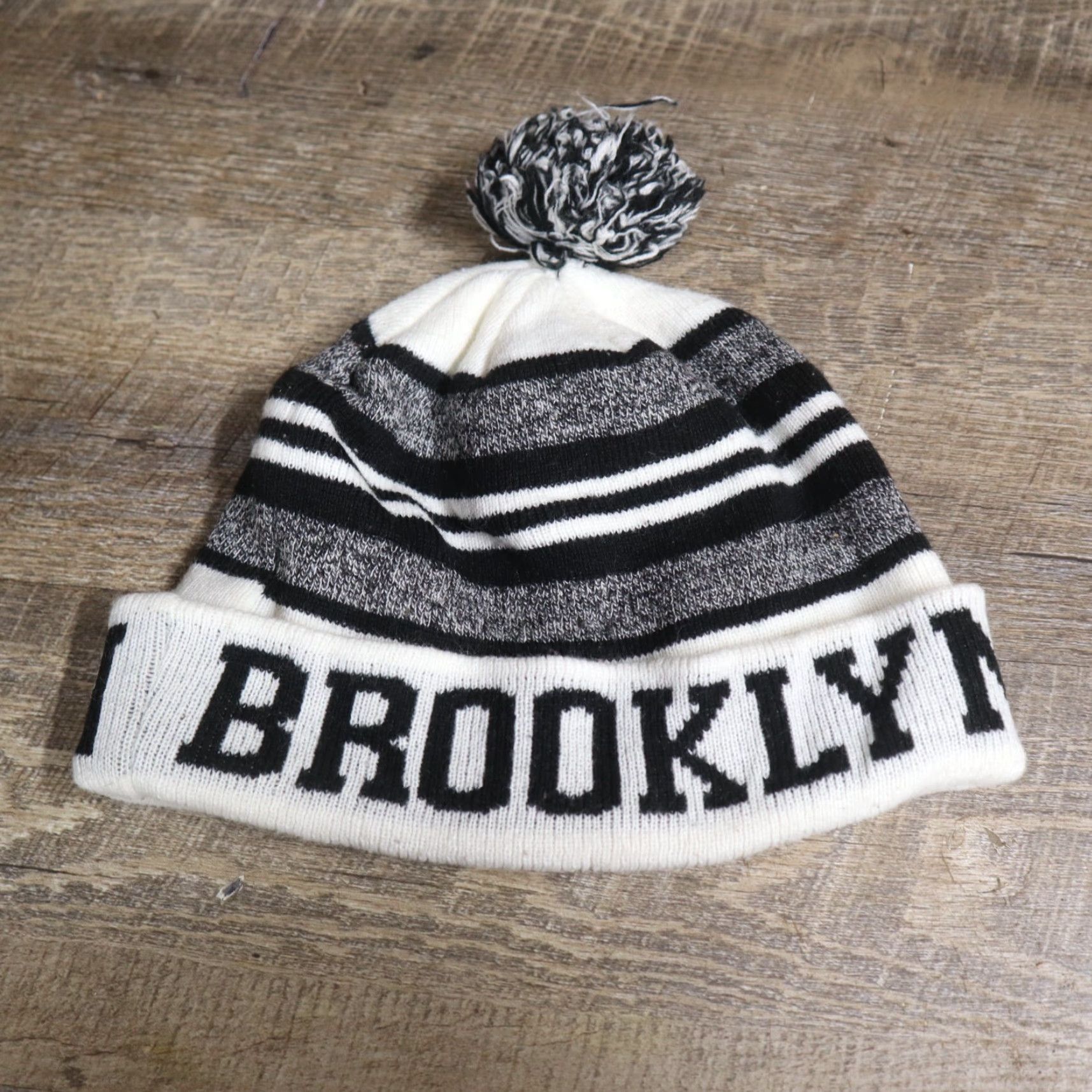 Vintage VINTAGE Brooklyn NY Knit Black & White Pom Beanie Winter Hat Size ONE SIZE - 2 Thumbnail
