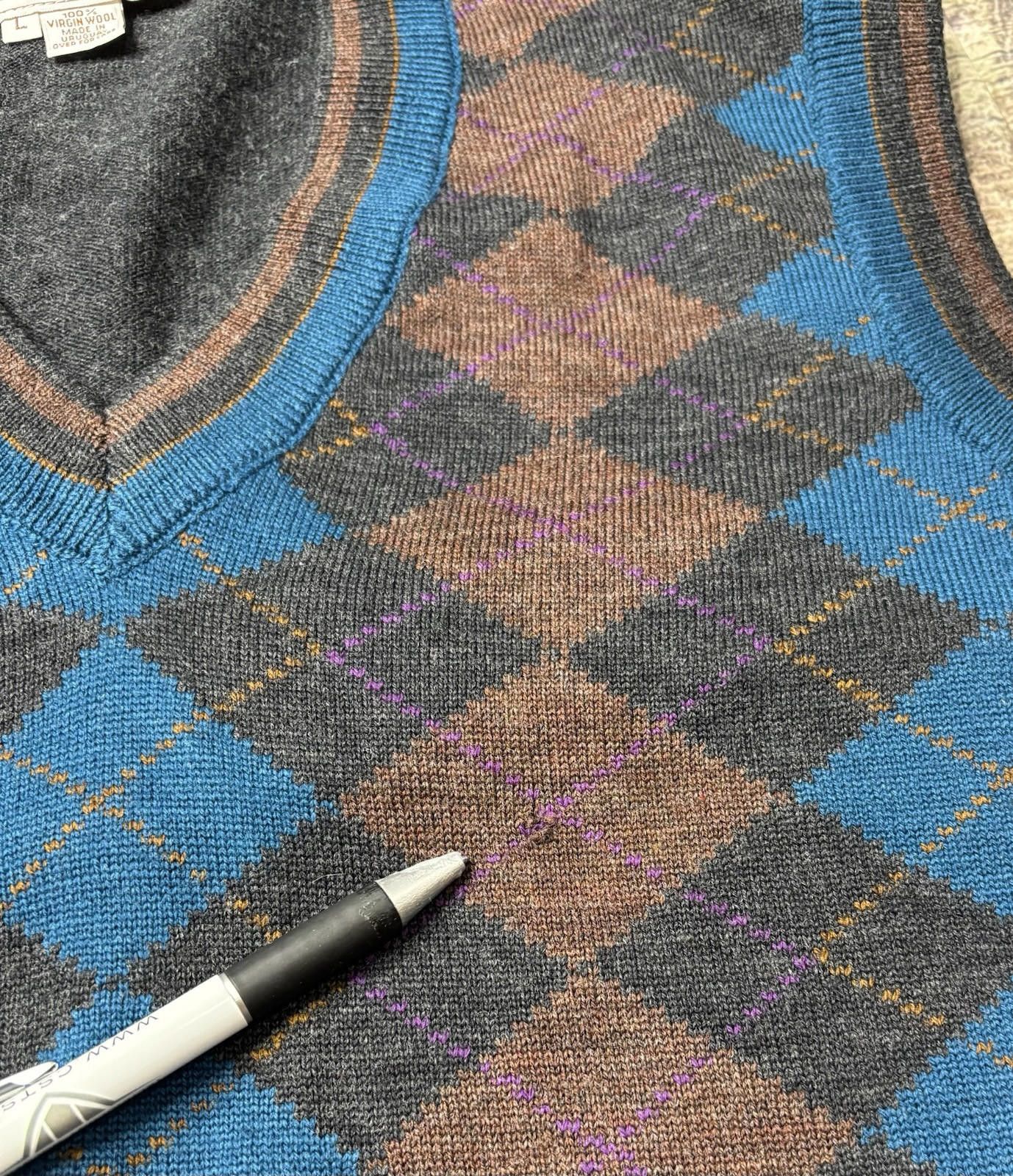 Tricots St. Raphael Tricots St Raphael Sweater Vest Virgin Wool Argyle Size US L / EU 52-54 / 3 - 5 Thumbnail