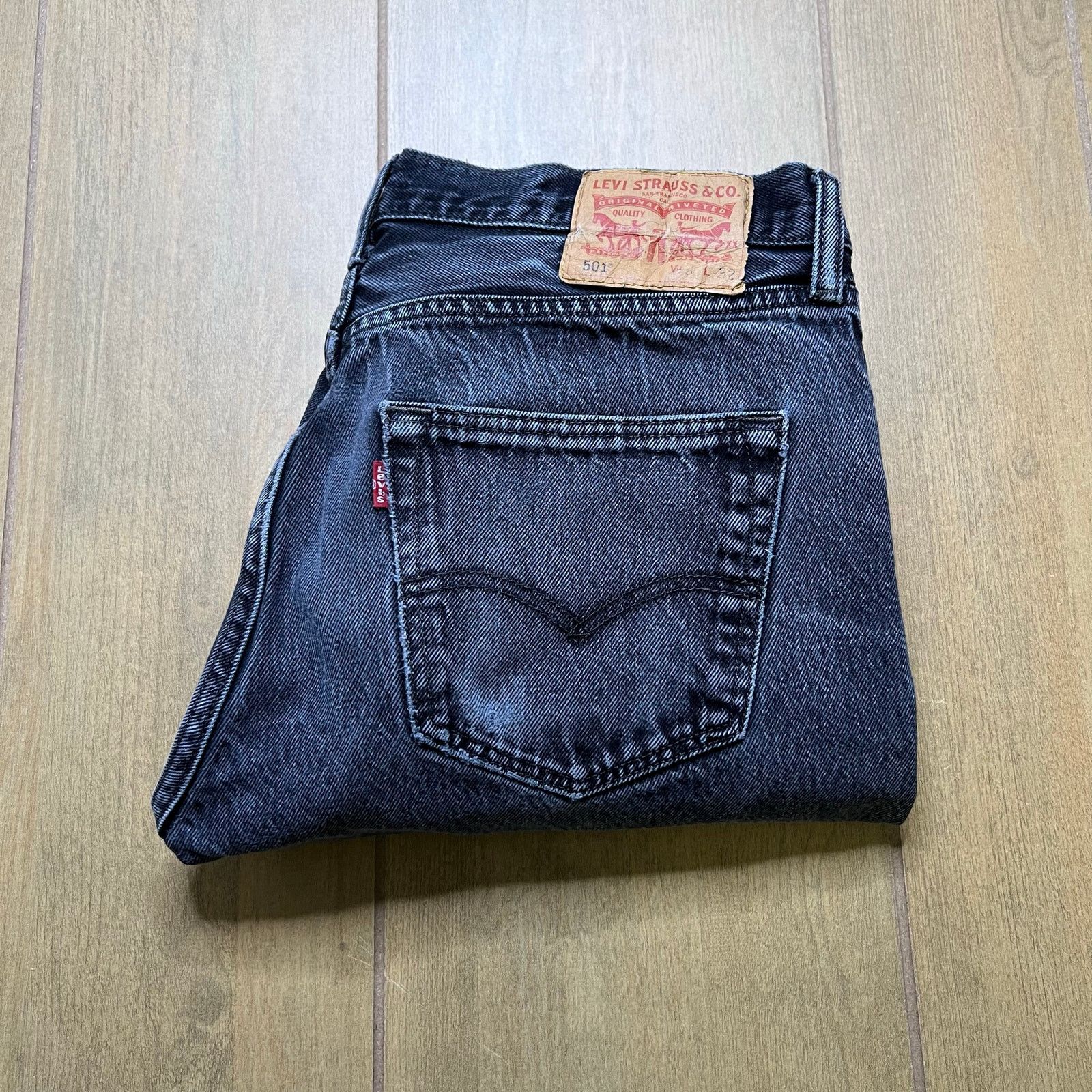 Levi's Levi’s 501 Jeans Mens Actual Sz 32x29 Black Gray Button Fly Size US 34 / EU 50 - 1 Thumbnail