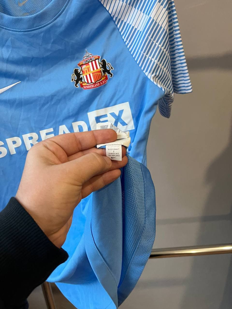 Nike 2022/23 SUNDERLAND AWAY SOCCER JERSEY FOOTBALL SHIRT SIZE S Size US S / EU 44-46 / 1 - 9 Thumbnail