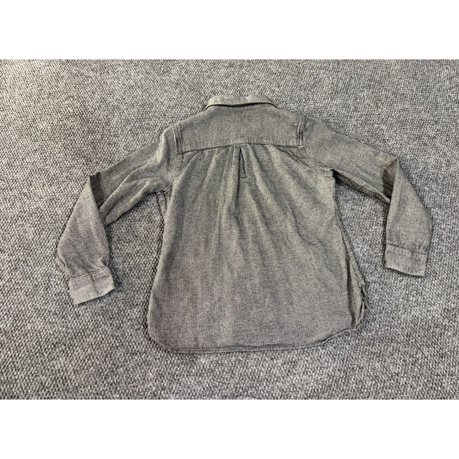 Vintage Woolrich Button-Up Shirt Womens Medium Gray Herringbone Long Sleeve Classic, Cotton, Lightweight, All Seasons, Casual, Regular, Gray Size M / US 6-8 / IT 42-44 - 6 Thumbnail