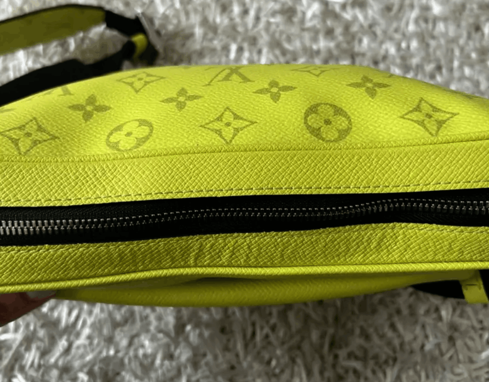 Louis Vuitton Louis Vuitton Outdoor Messenger Yellow Bag Size ONE SIZE - 4 Thumbnail