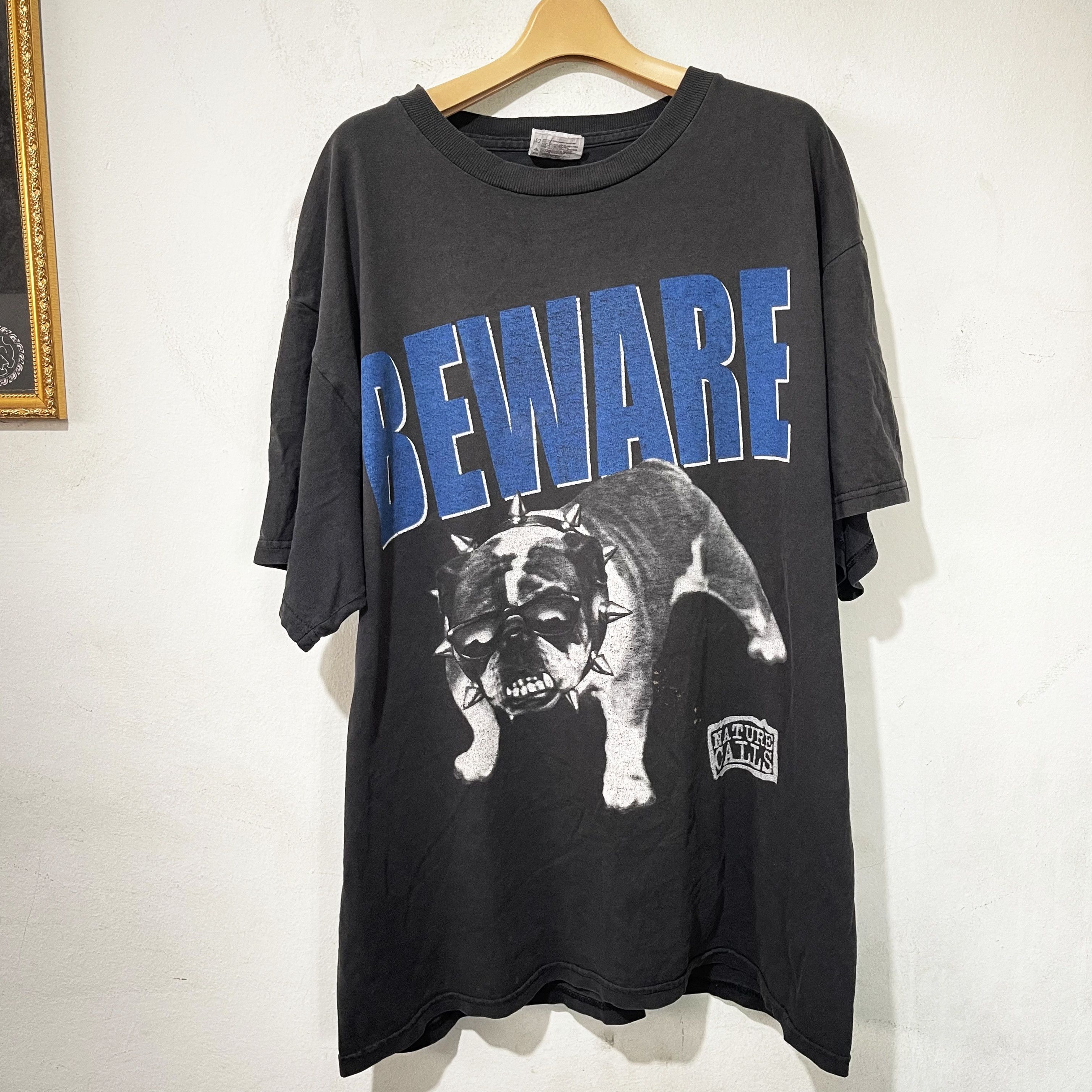 Vintage Vintage 2000s Beware Dog Pitbull T-Shirt Size US XL / EU 56 / 4 - 1 Thumbnail