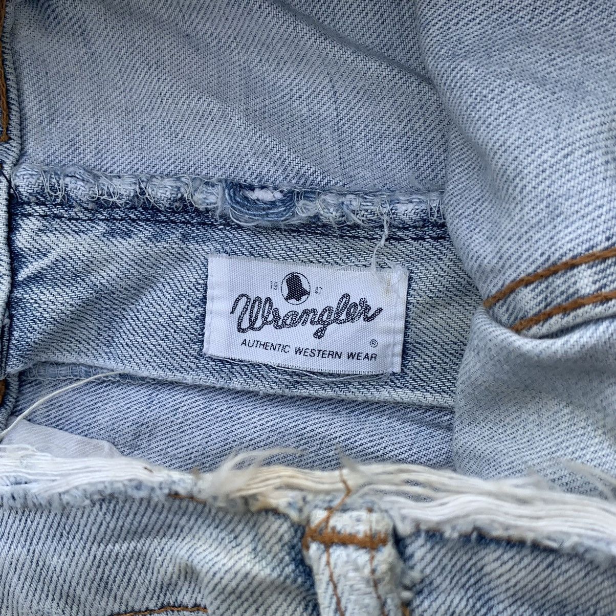 Japanese Brand Vintage Japan Wrangler Distressed Denim Jeans W32 Size US 32 / EU 48 - 14 Thumbnail