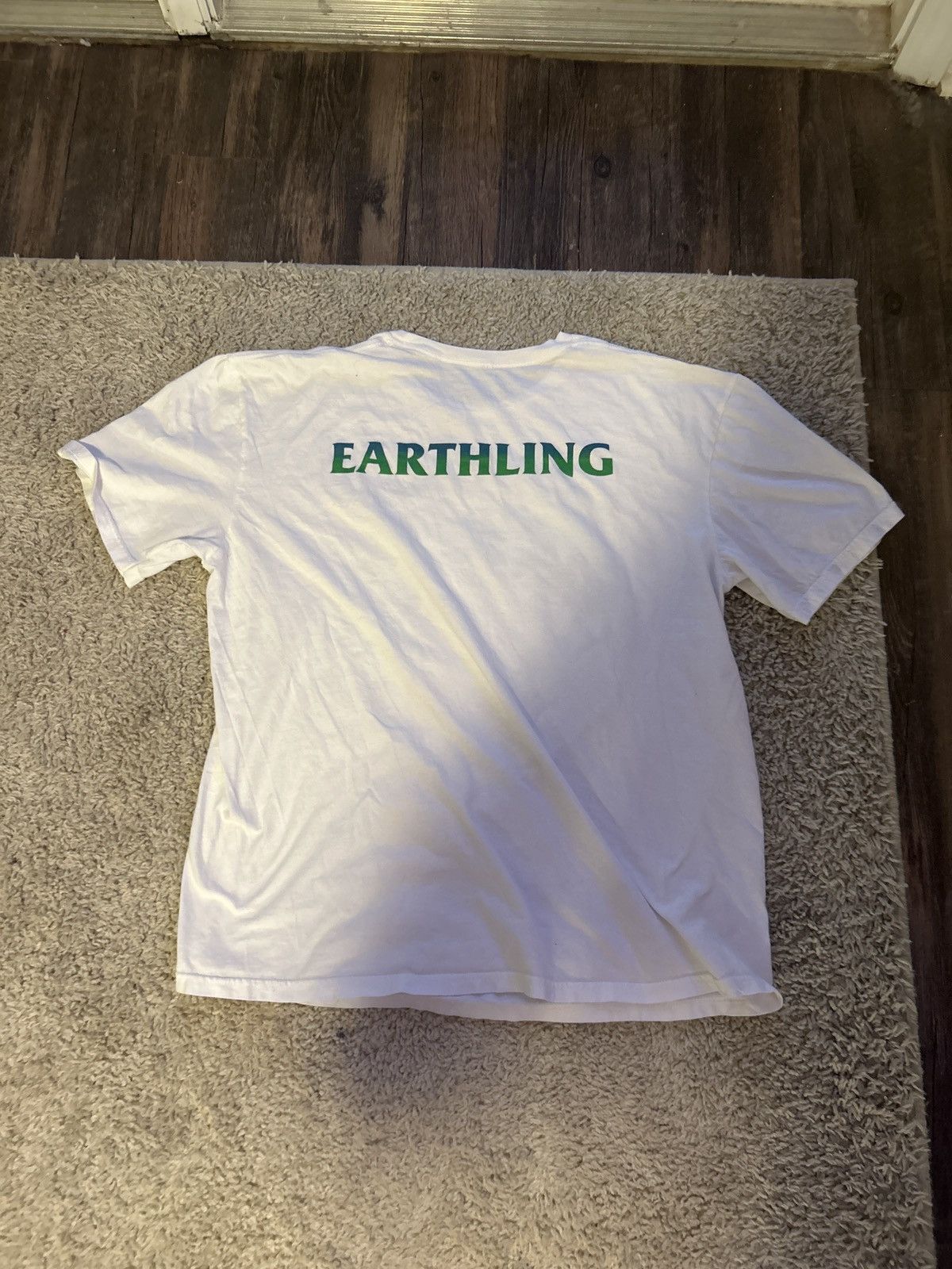 Other Earth fare t shirt Size US L / EU 52-54 / 3 - 1 Thumbnail