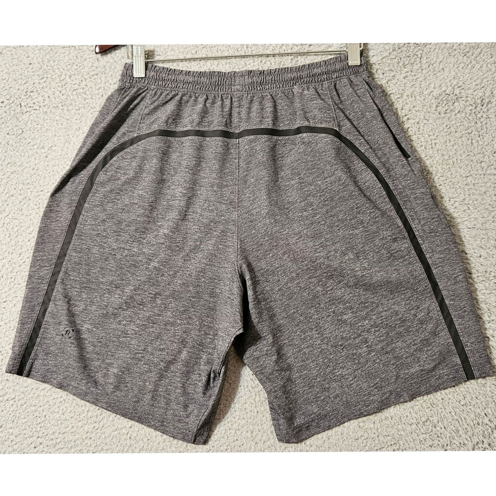 Lululemon Lululemon Shorts Men Medium Gray Linerless Athletic Gym Lightweight Pace Breaker Size US 31 - 2 Thumbnail