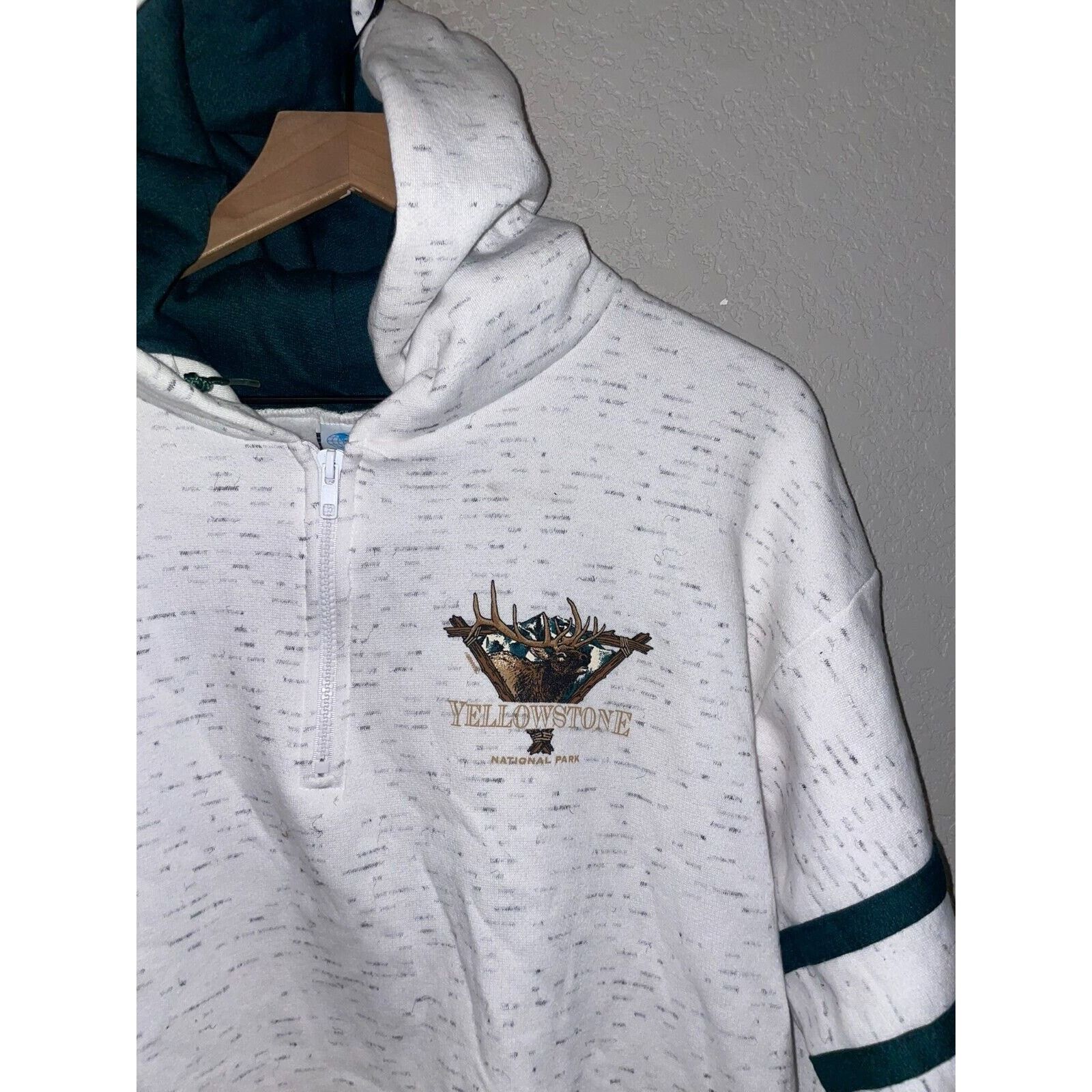 Vintage Vintage Yellowstone Hoodie National Park 1/4 Zip VTG 90s L Size US L / EU 52-54 / 3 - 2 Thumbnail