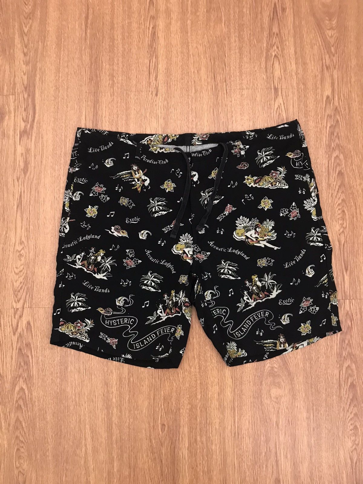 Hysteric Glamour Hysteric Glamour shorts pants Size US 36 / EU 52 - 1 Thumbnail