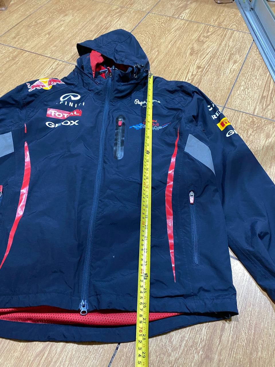 Red Bull Red Bull Vintage Racing F1/NASCAR Big Logo Y2K Jacket Size US S / EU 44-46 / 1 - 14 Thumbnail