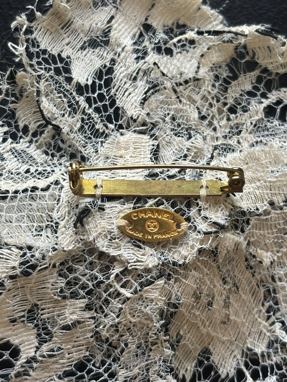 Chanel Chanel Lace Camellia Brooch Size ONE SIZE - 4 Thumbnail