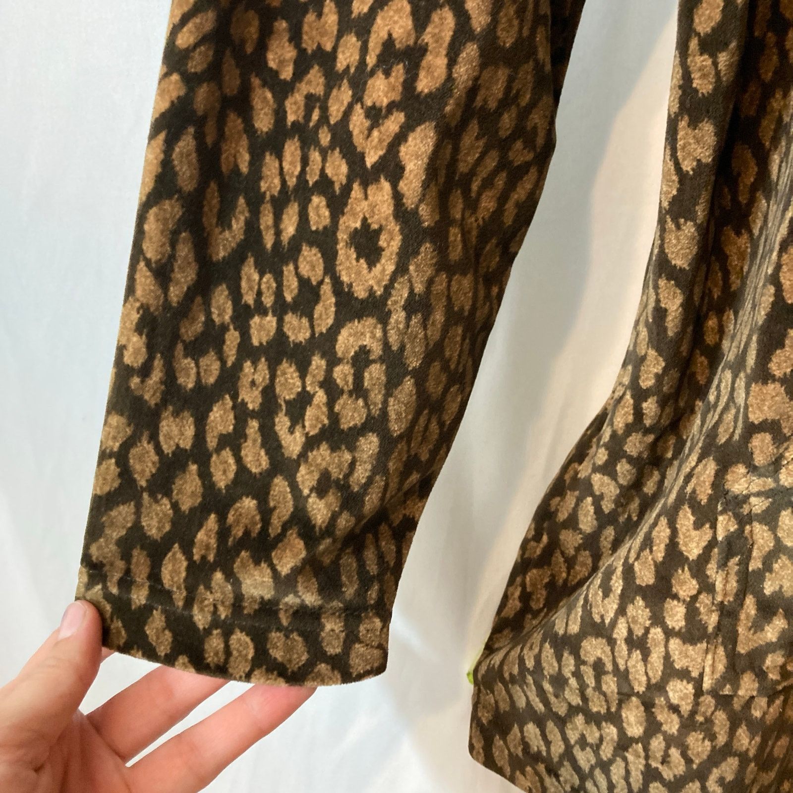 Jones New York Jones New York Velour Leopard Print Half Zip Hood Sweatshirt Size S / US 4 / IT 40 - 5 Thumbnail
