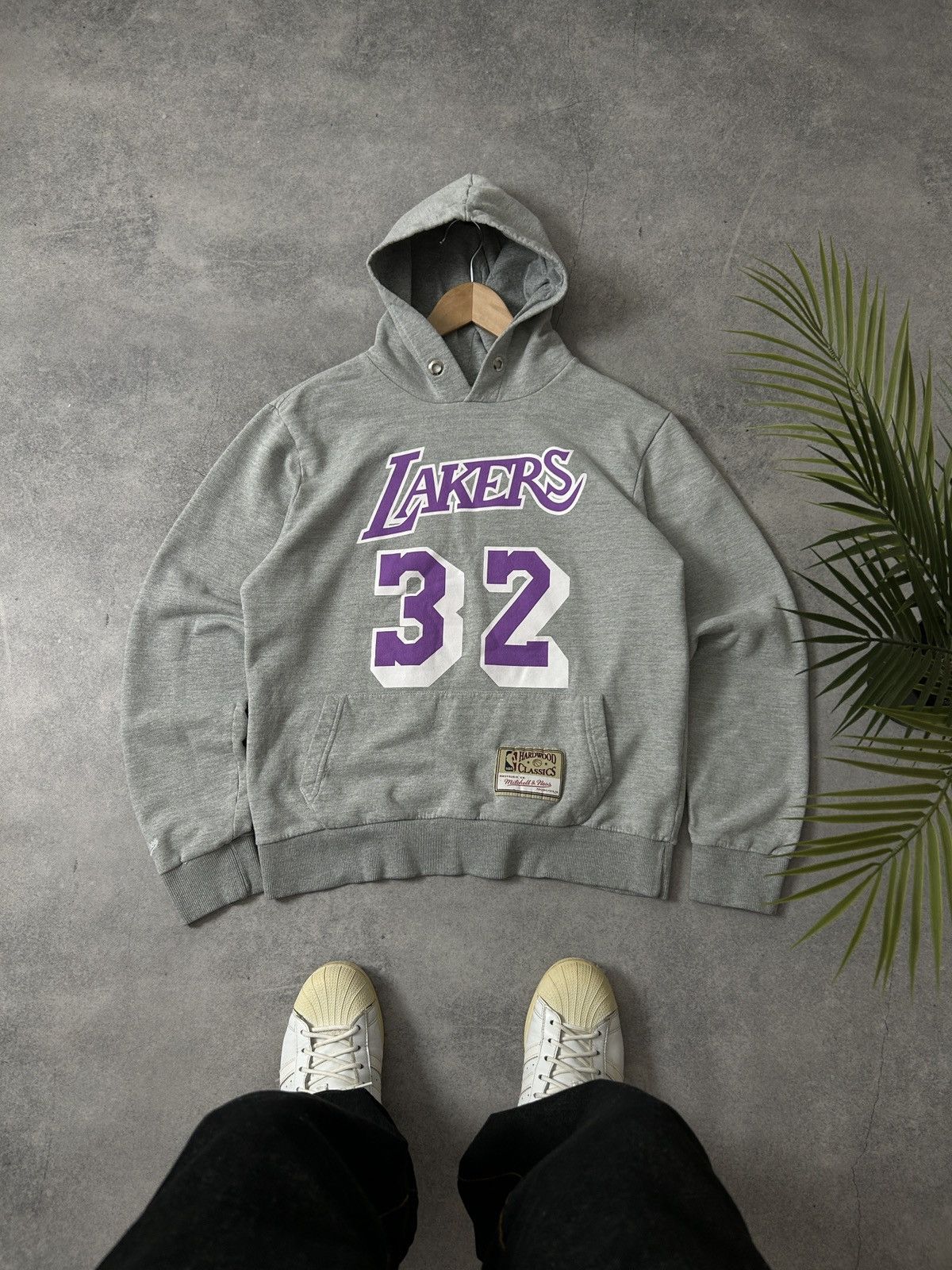Mitchell & Ness Mitchell&Ness Big Logo Lakers Johnson 32# hoodies grey mens Size US M / EU 48-50 / 2 - 1 Thumbnail