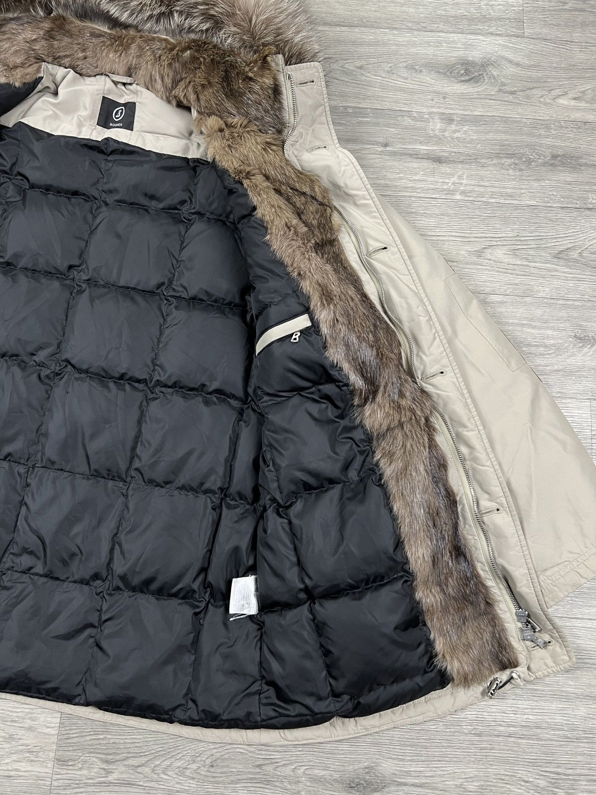 Bogner Bogner jacket down parka Natural fur men’s Size L Size US M / EU 48-50 / 2 - 12 Thumbnail