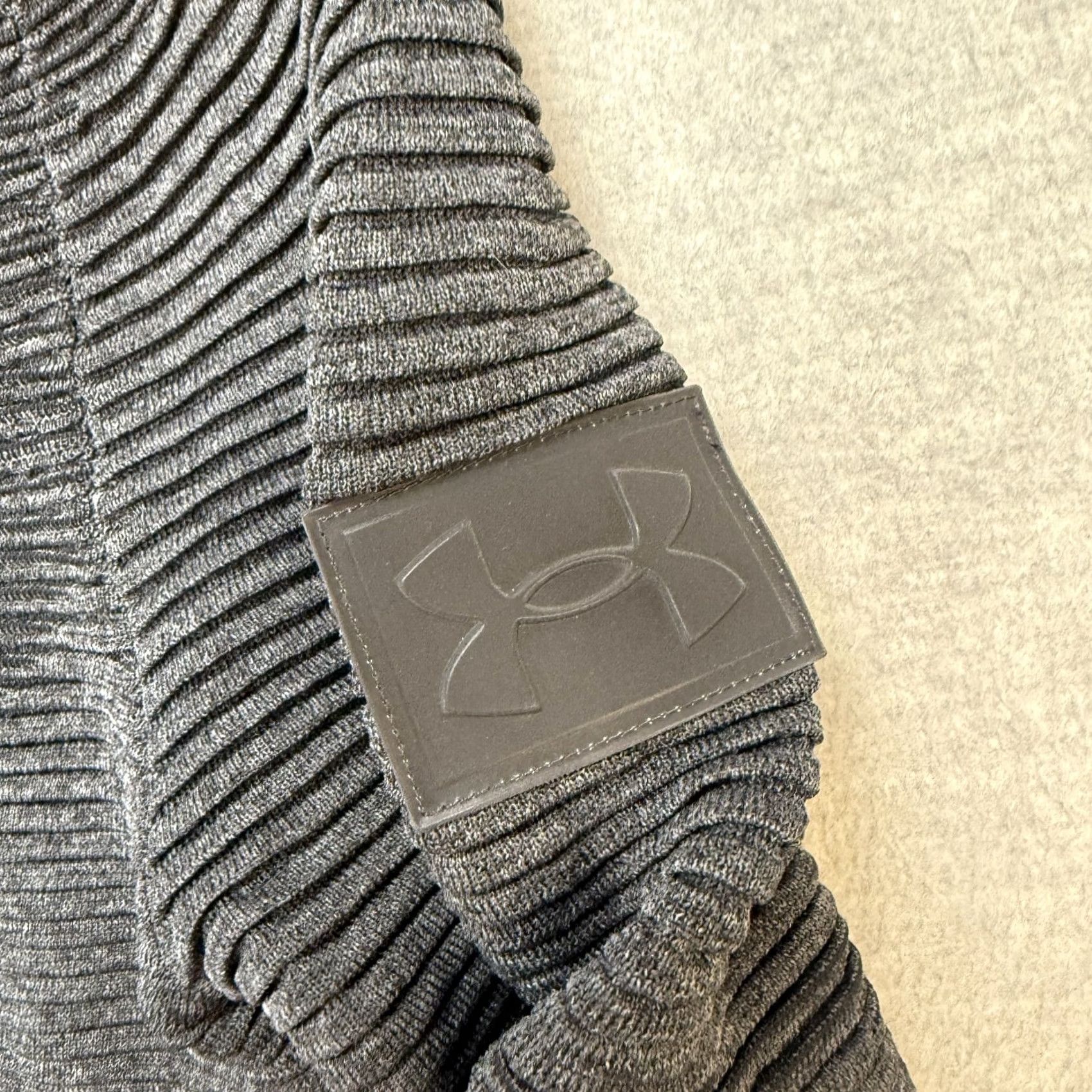 Under Armour Under Armour Shirt Men Small Gray Intelliknit Phantom Base Layer Run Gym Pullover Crew Neck Athletic Stretch Activewear 90s Size US S / EU 44-46 / 1 - 3 Thumbnail