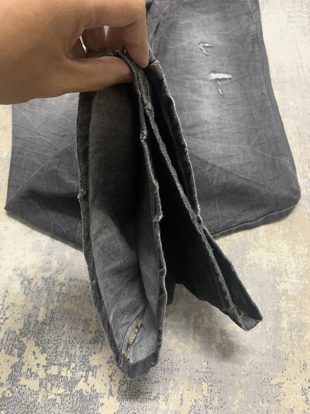 If Six Was Nine If Six Was Nine Flared Jeans Water Back Distressed Denim Size US 36 / EU 52 - 6 Thumbnail
