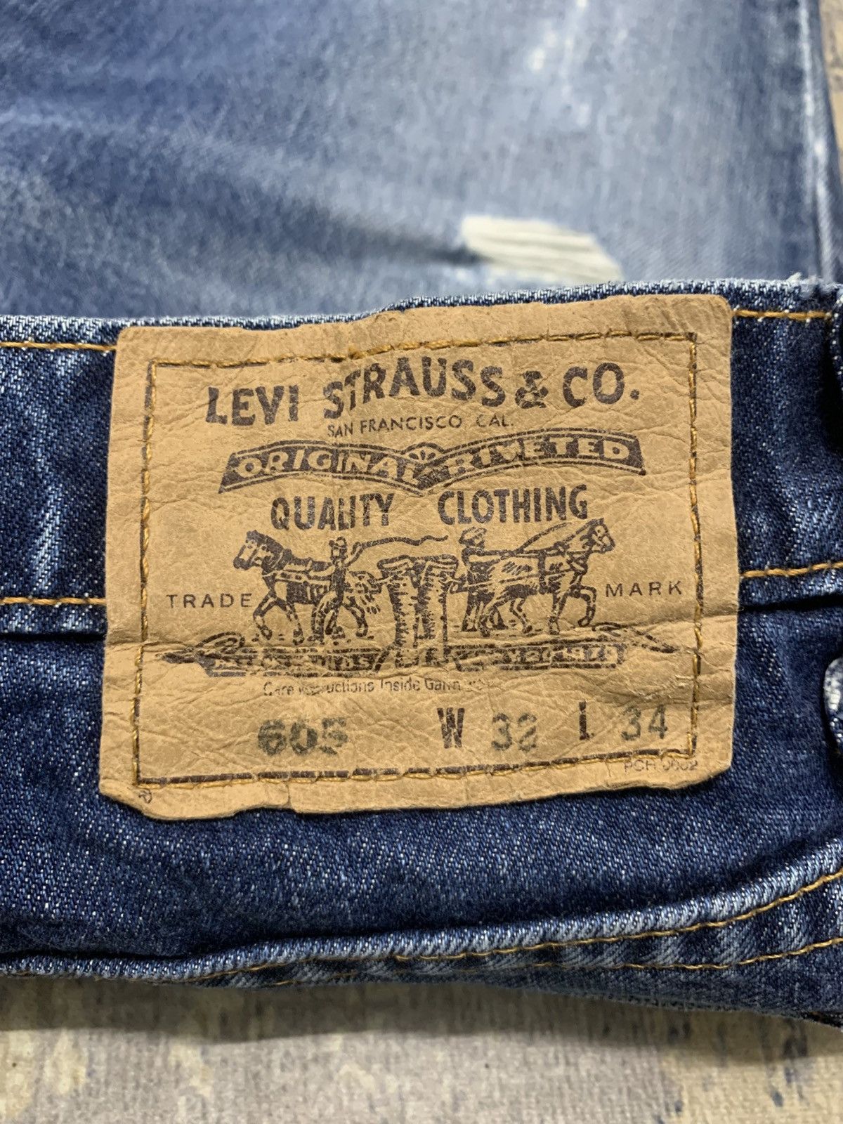 Levi's Vintage LEVIS 605 Orange Tab Distressed Jeans Ghost Pocket Size US 31 - 12 Thumbnail