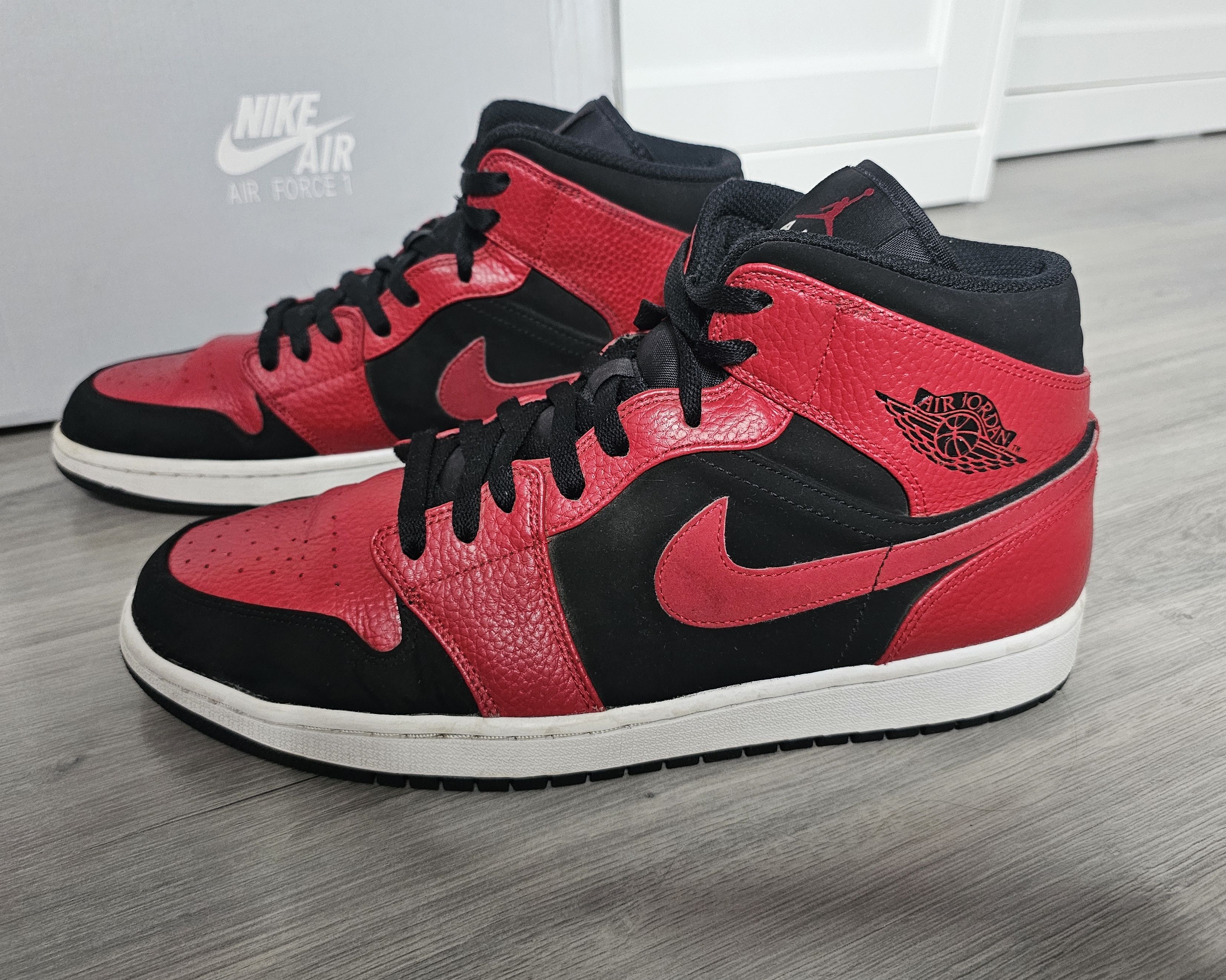 Jordan Brand × Nike Nike Air Jordan Mid YS Red shoes, size 46, insole 30cm Size US 13 / EU 46 - 3 Thumbnail