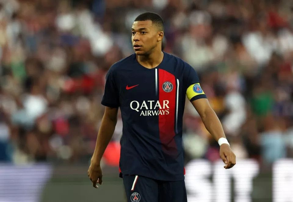 Nike PSG PARIS SAINT-GERMAIN MBAPPE PLAYER VERSION FOOTBALL SHIRT Size US L / EU 52-54 / 3 - 12 Thumbnail