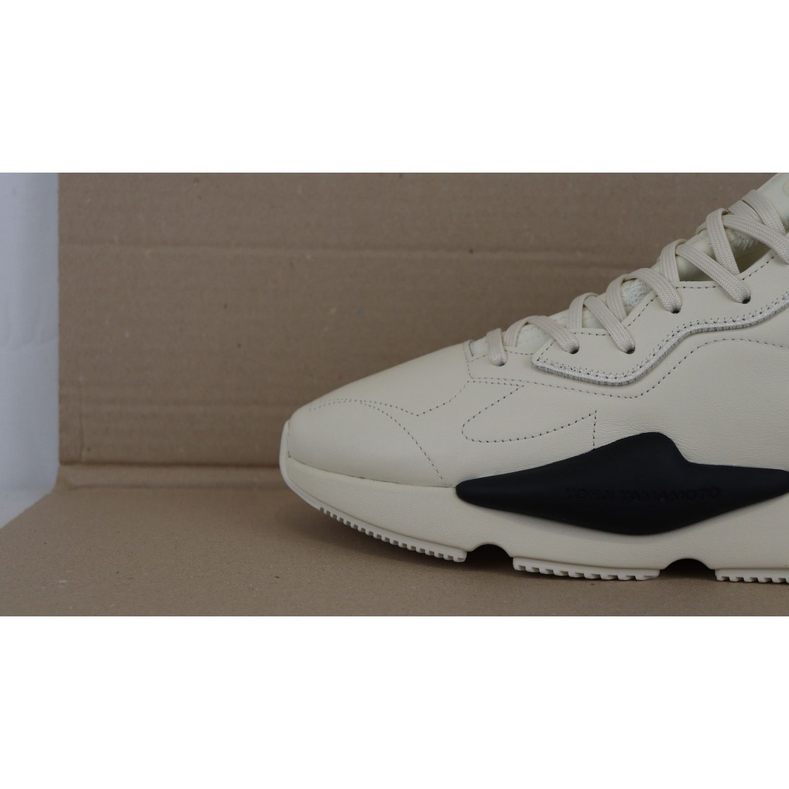 Y-3 o1rshd1 Kaiwa Sneakers in White Size US 11.5 / EU 44-45 - 3 Thumbnail