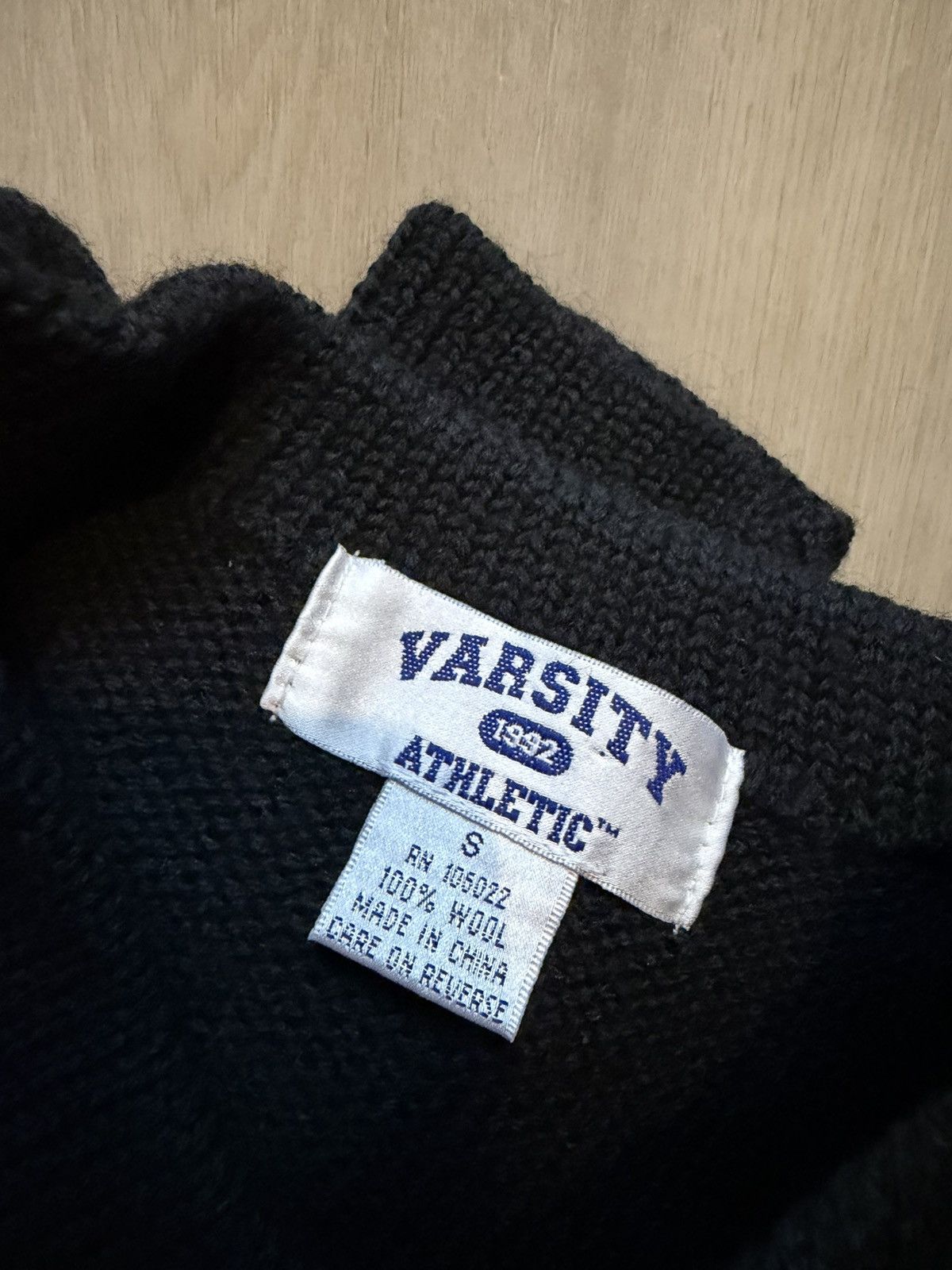 Vintage Vintage 90s Varsity Athletic Havard 100% Wool Knit Sz S Size US S / EU 44-46 / 1 - 10 Thumbnail