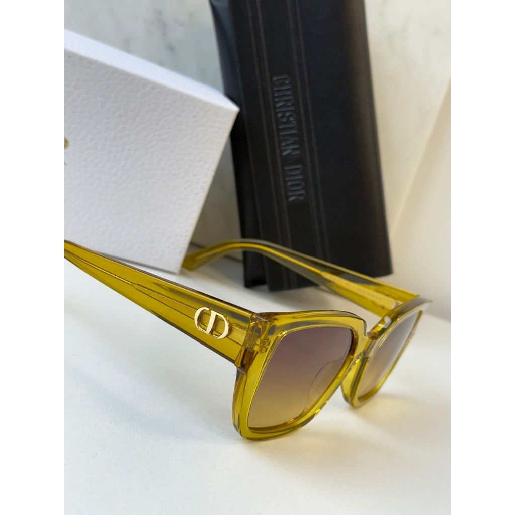 Dior NEW Dior DiorGlow S1I Cat Eye Sunglasses in Red Size ONE SIZE - 2 Thumbnail